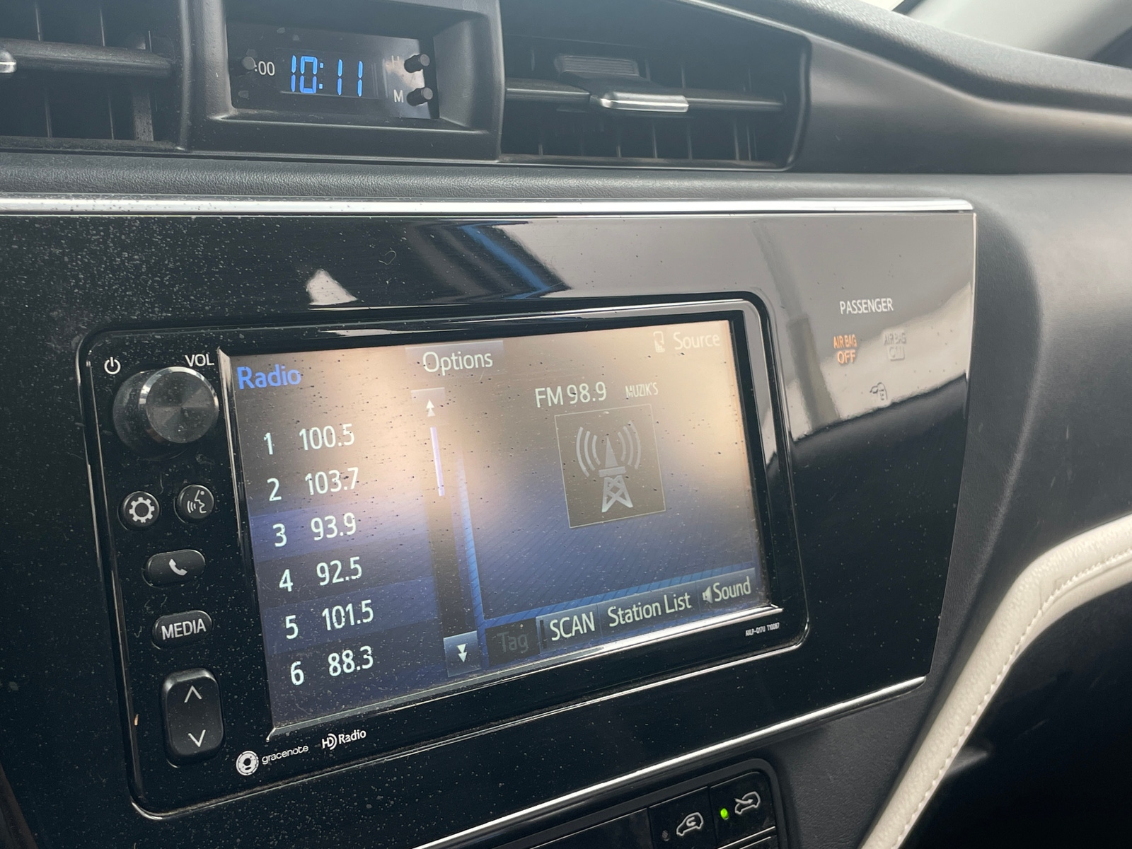 Thumbnail: 2017 Toyota Corolla iM - 4