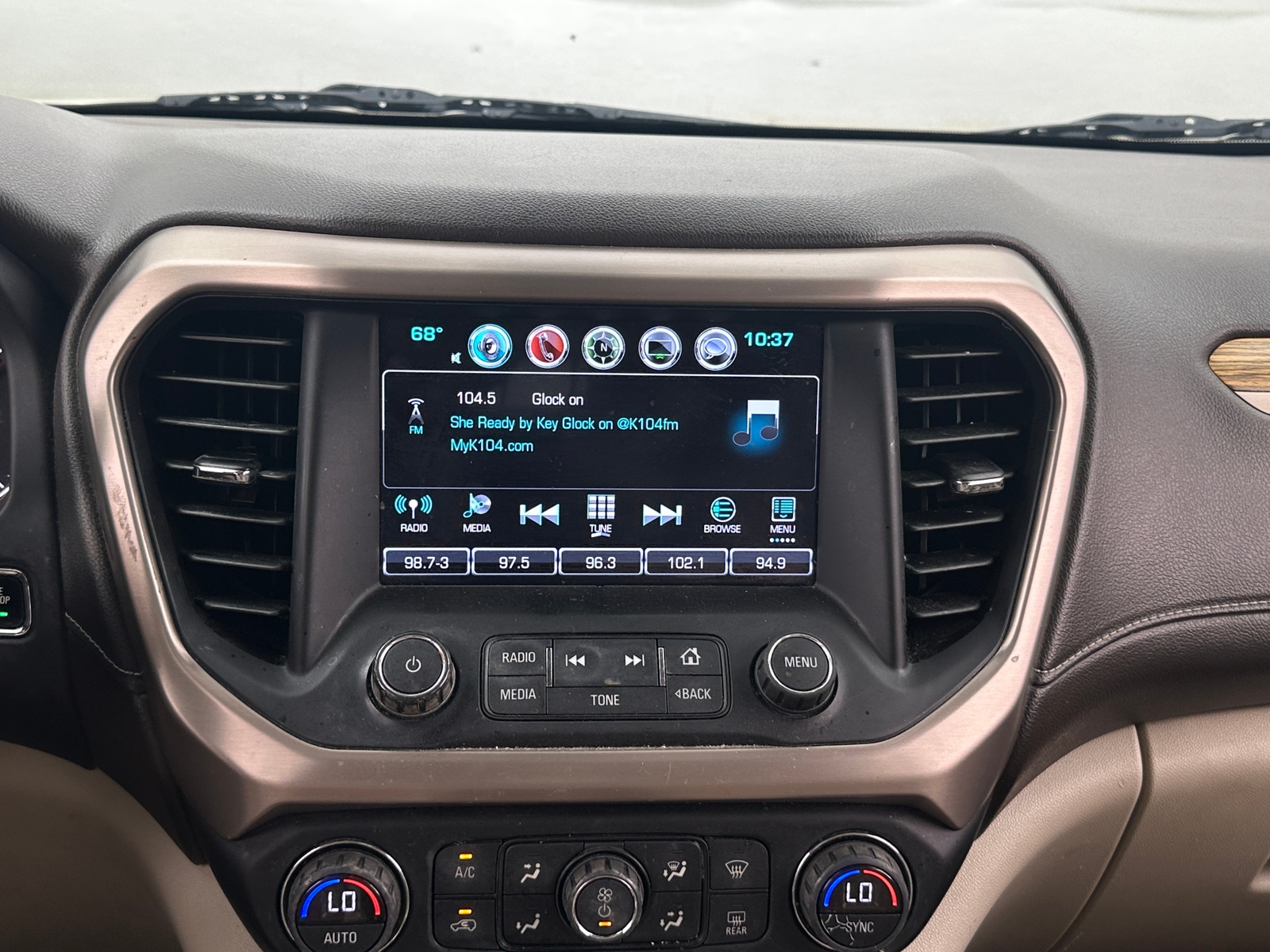 Thumbnail: 2017 GMC Acadia - 3