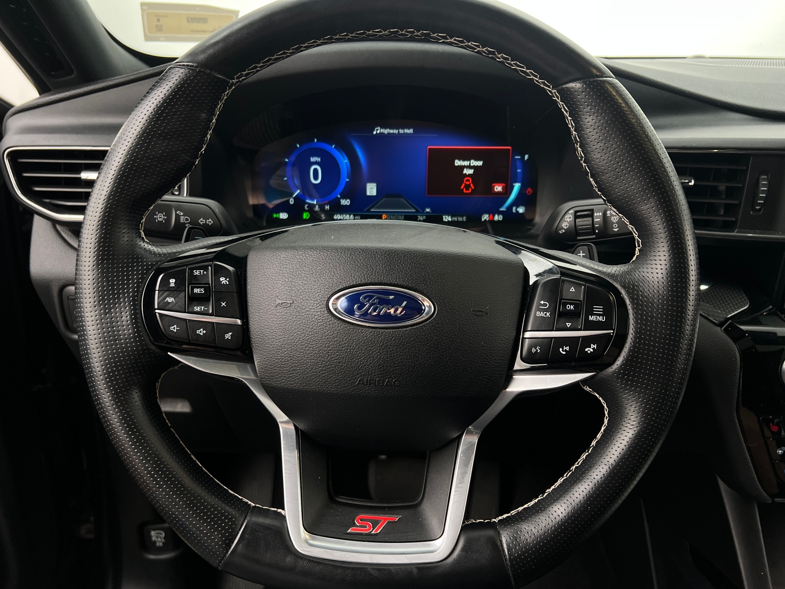 Thumbnail: 2021 Ford Explorer - 4