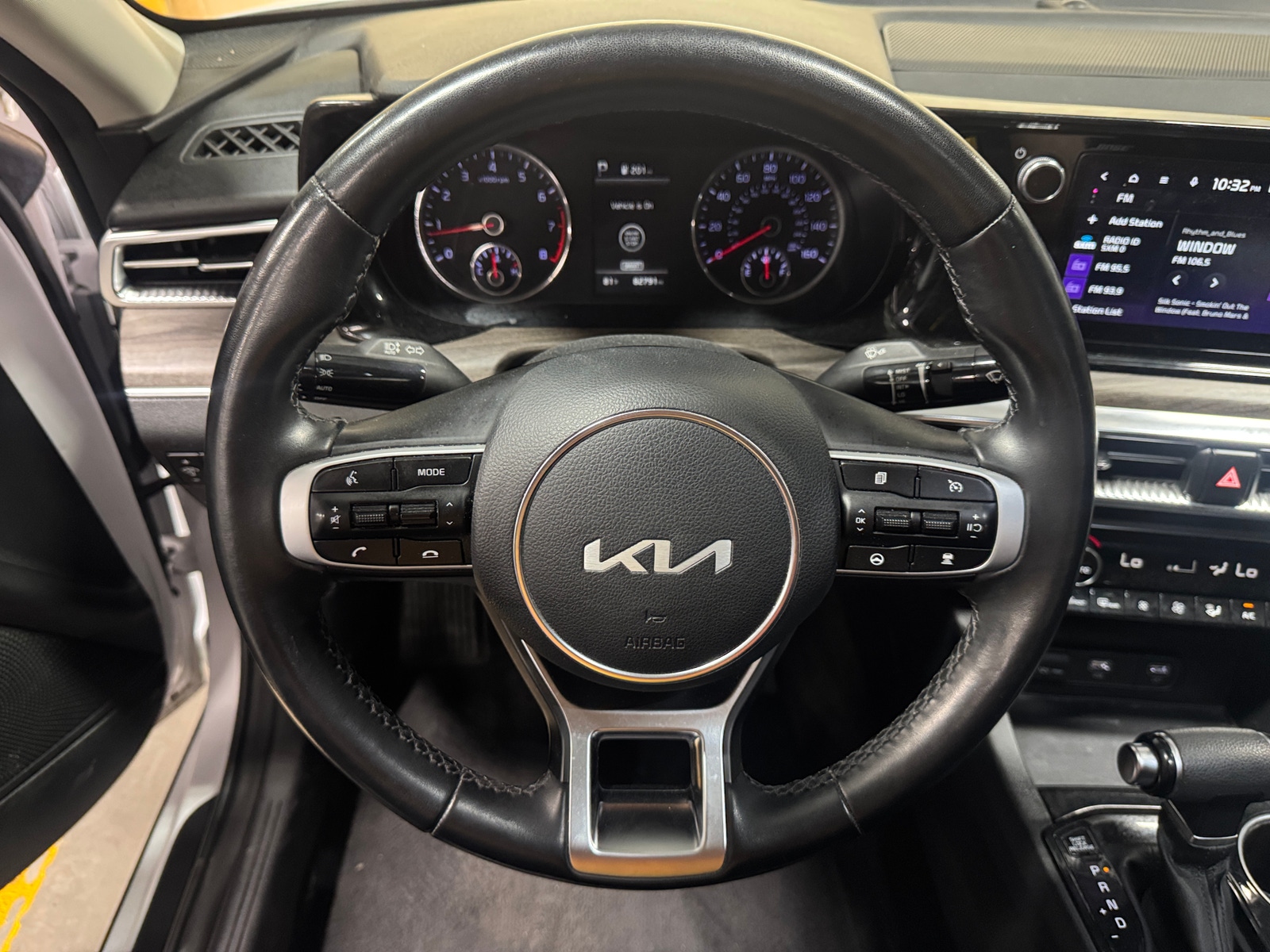 Thumbnail: 2023 Kia K5 - 4