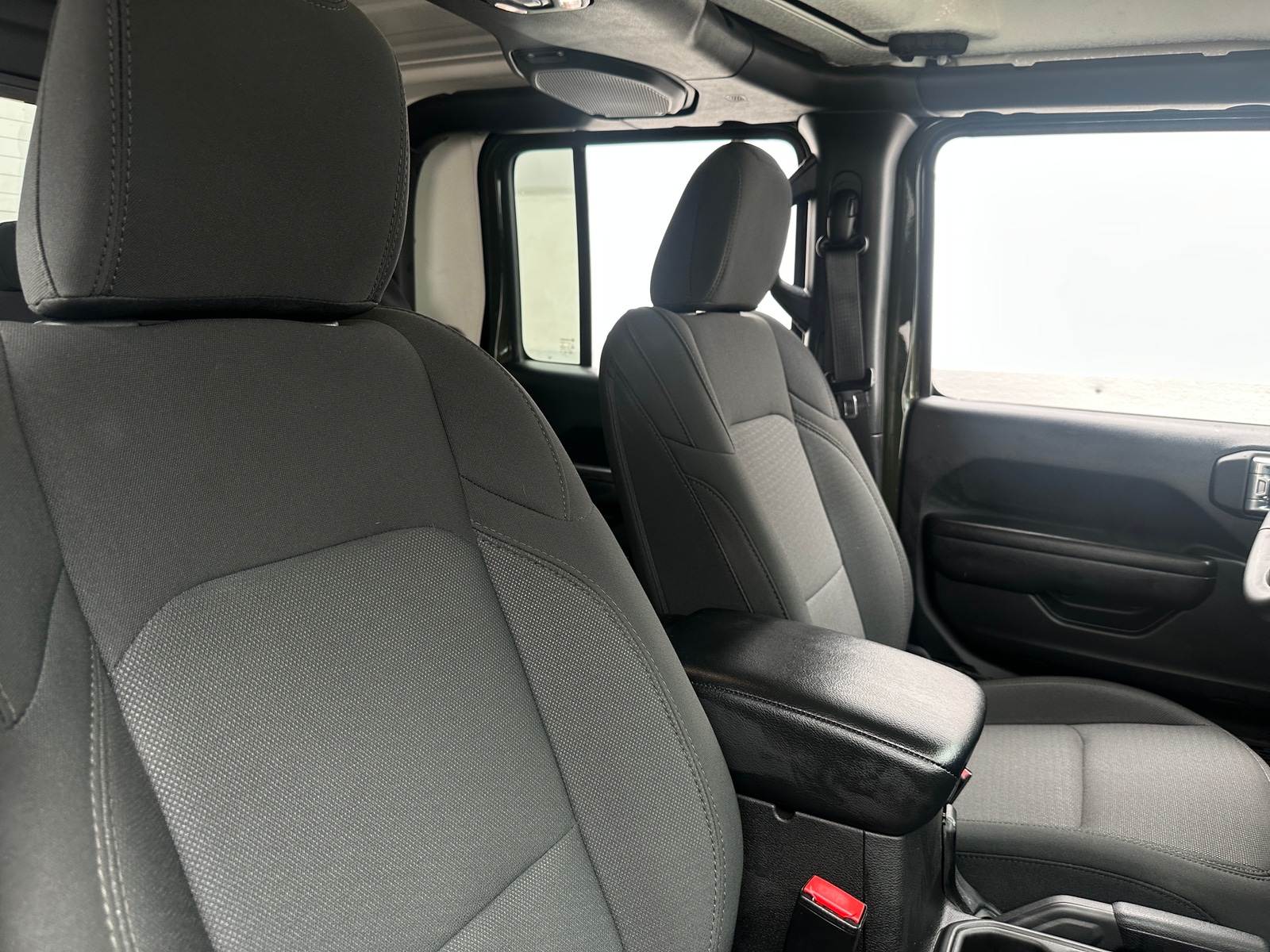 Thumbnail: 2023 Jeep Gladiator - 2