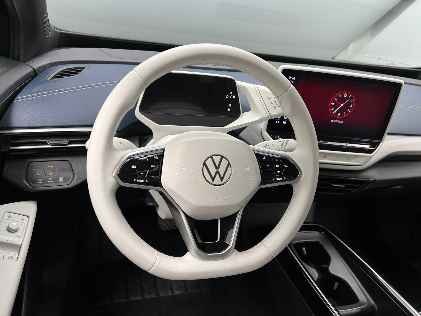 Thumbnail: 2023 Volkswagen ID.4 - 4