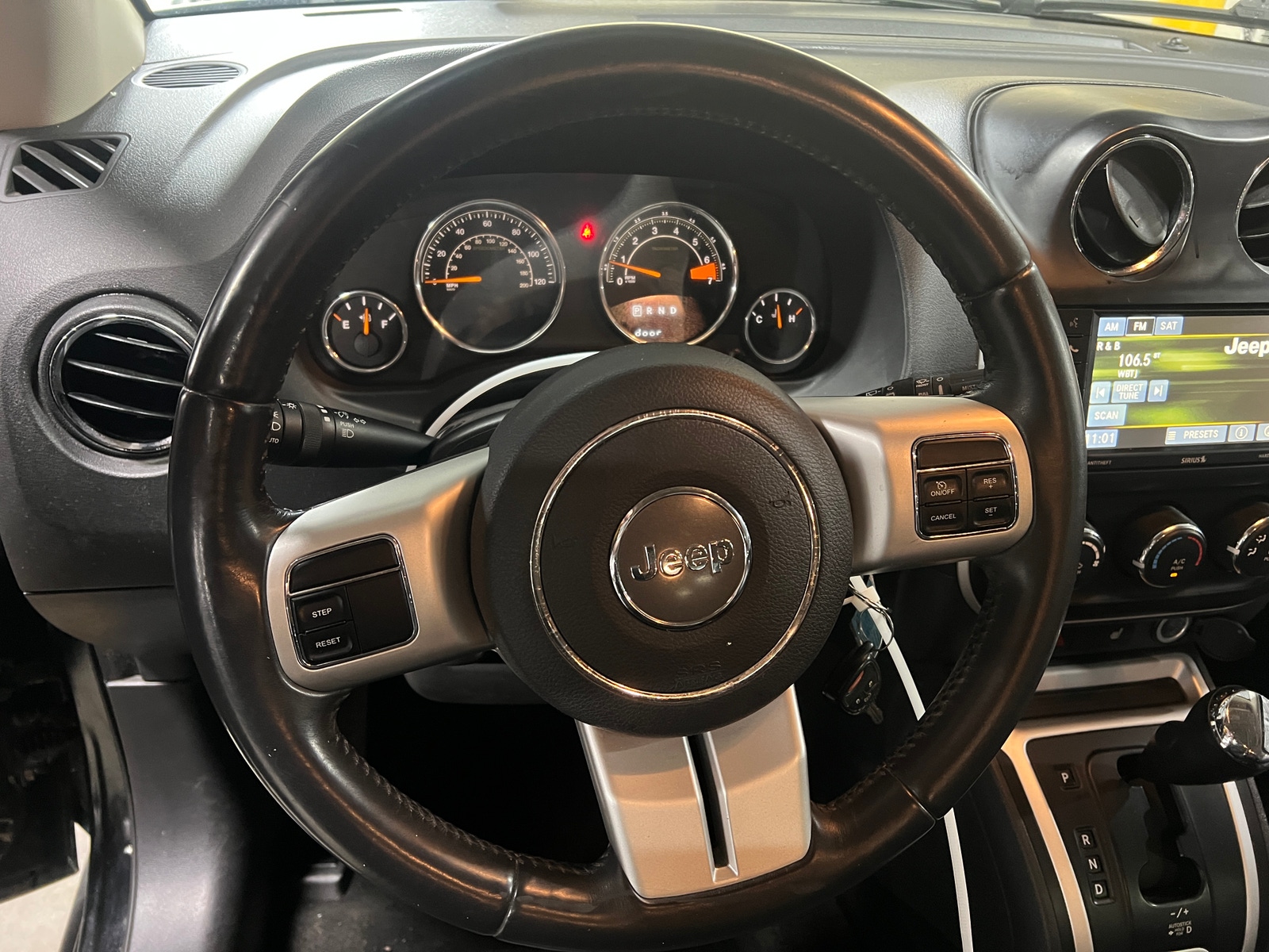 Thumbnail: 2017 Jeep Compass - 4