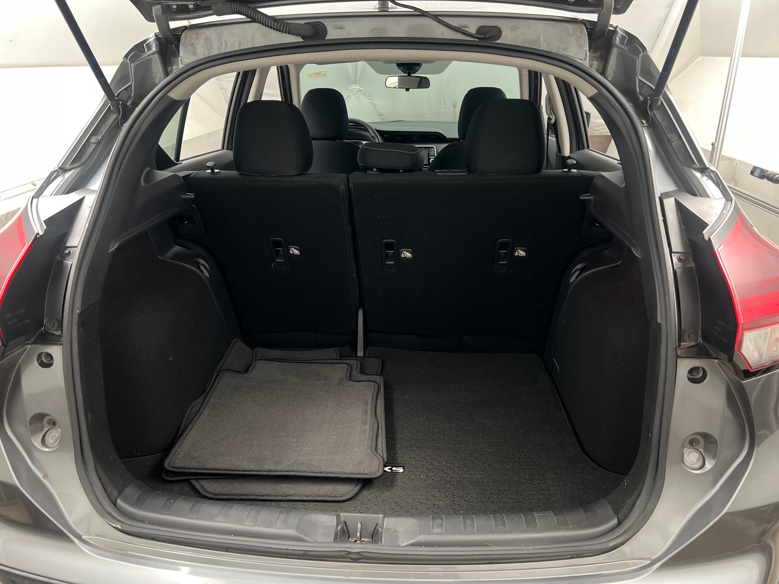 Thumbnail: 2021 Nissan Kicks - 7