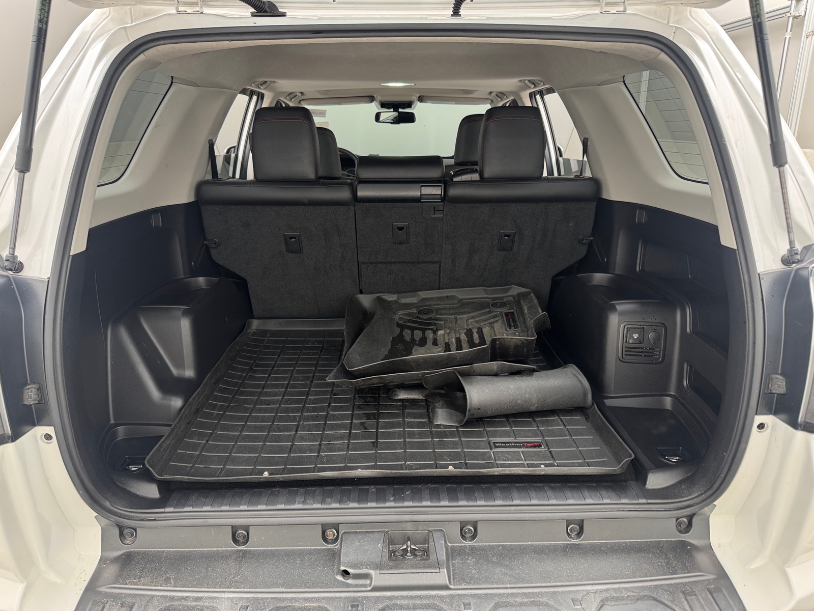 Thumbnail: 2019 Toyota 4Runner - 6