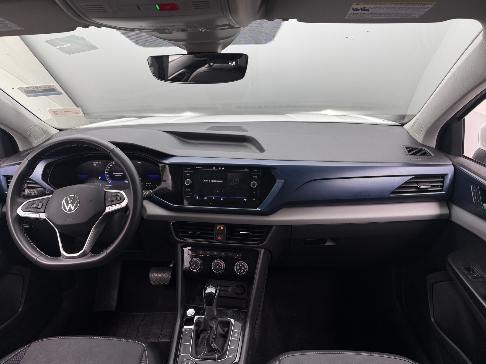 Thumbnail: 2023 Volkswagen Taos - 3