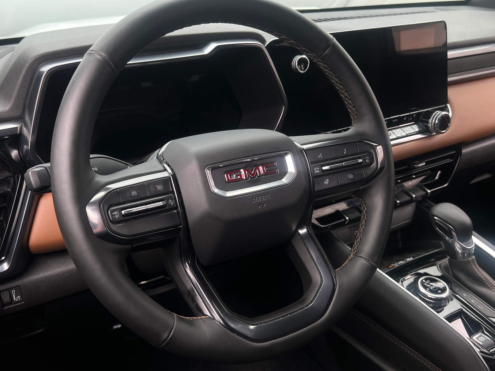 Thumbnail: 2025 GMC Canyon - 4