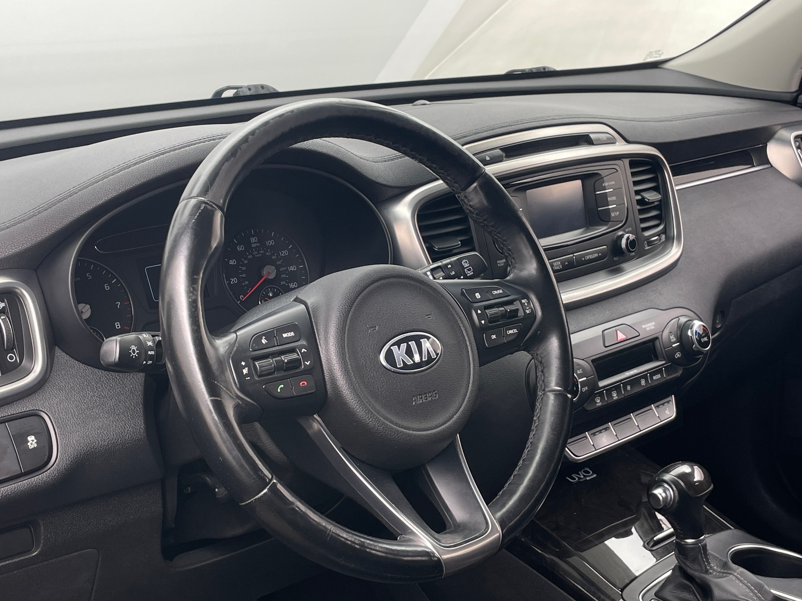 Thumbnail: 2016 Kia Sorento - 4