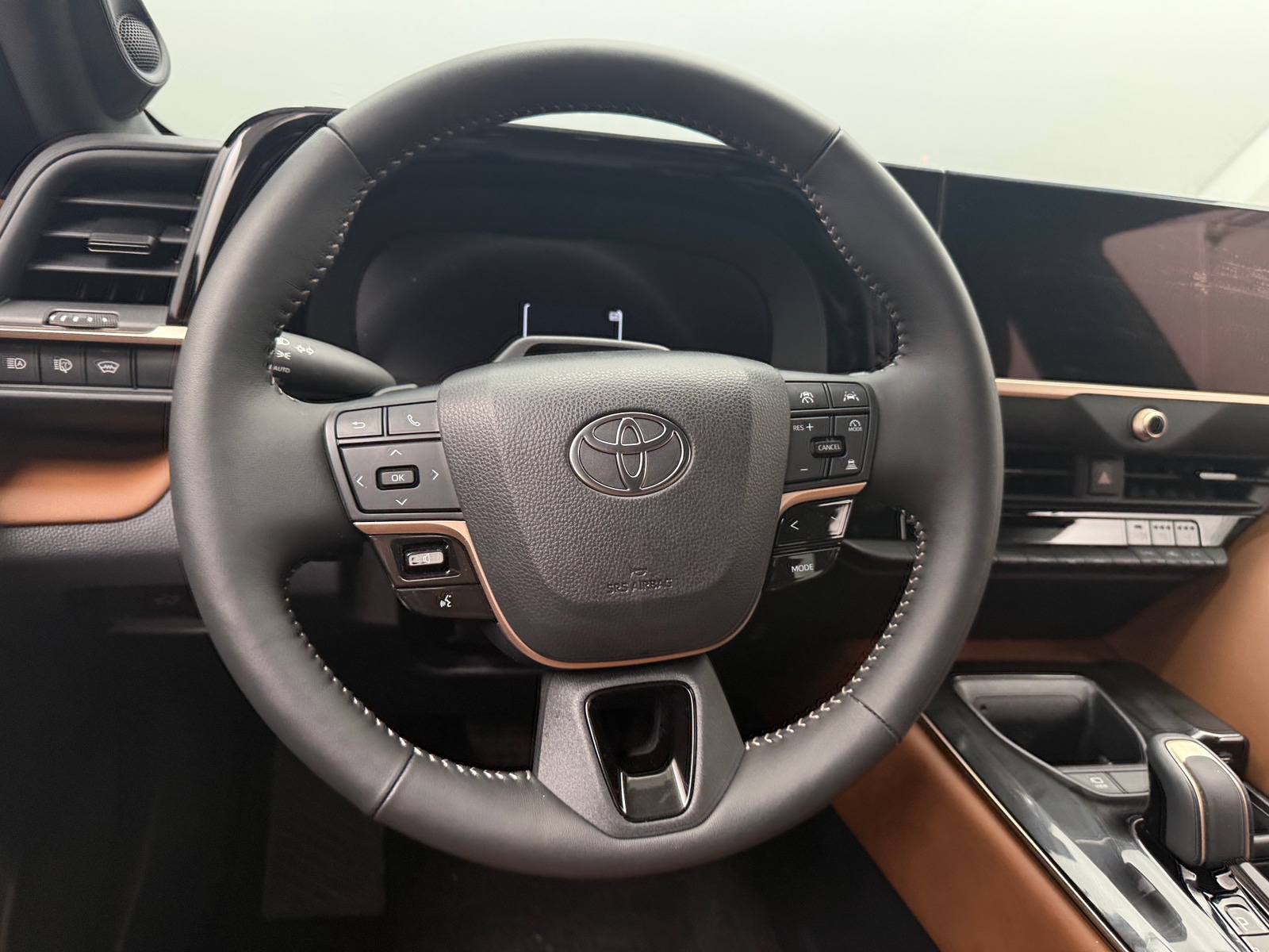 Thumbnail: 2025 Toyota Crown Signia - 4