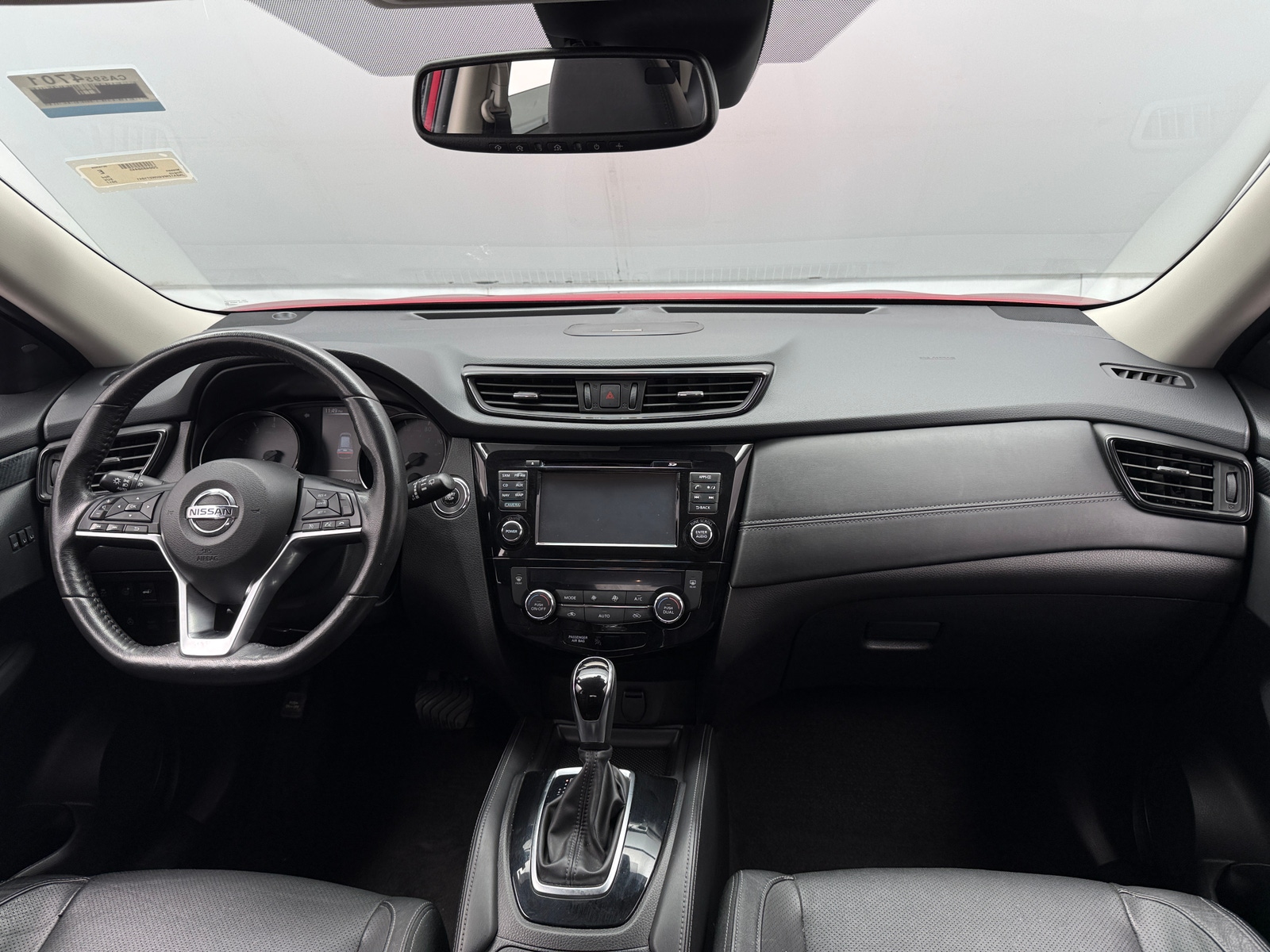 Thumbnail: 2017 Nissan Rogue - 3