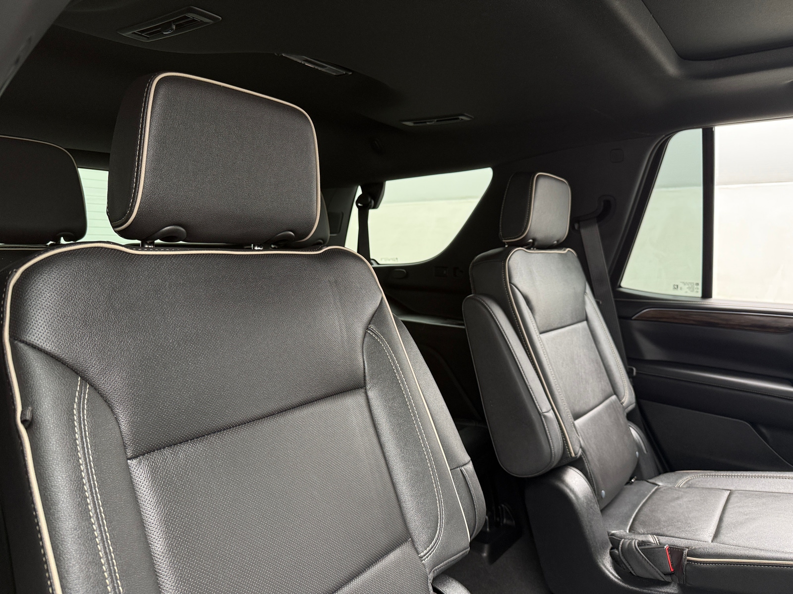 Thumbnail: 2023 Chevrolet Tahoe - 5