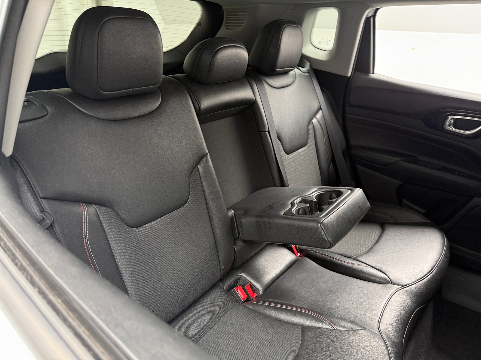 Thumbnail: 2022 Jeep Compass - 6