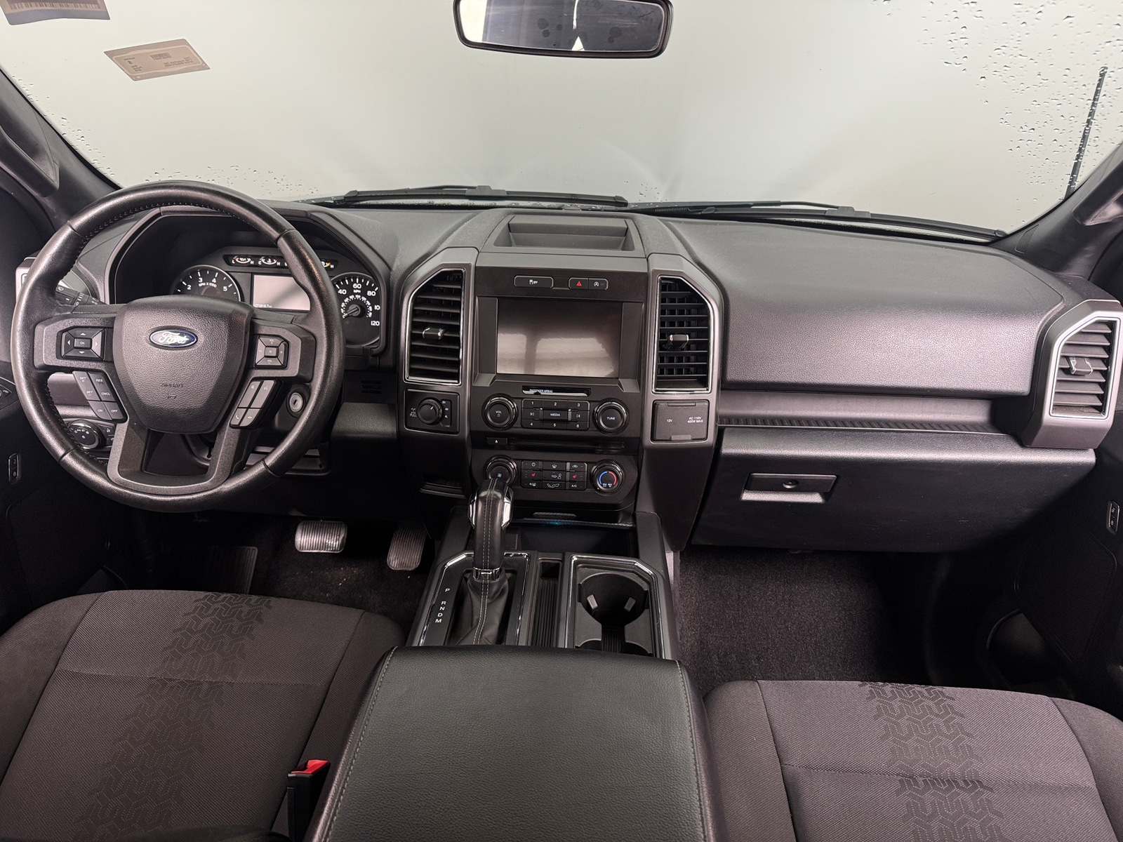 Thumbnail: 2018 Ford Econoline - 3
