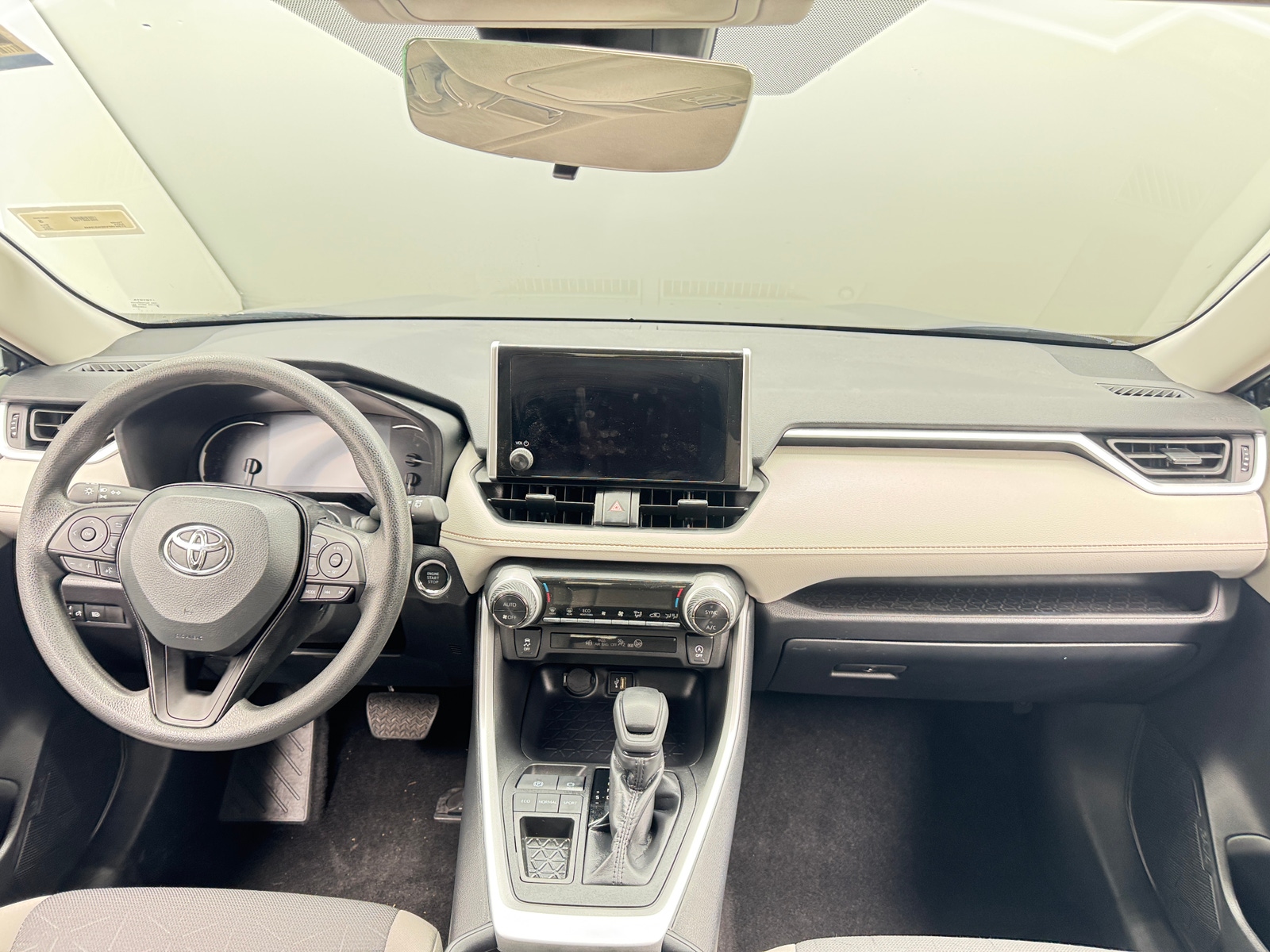 Thumbnail: 2025 Toyota RAV4 - 3