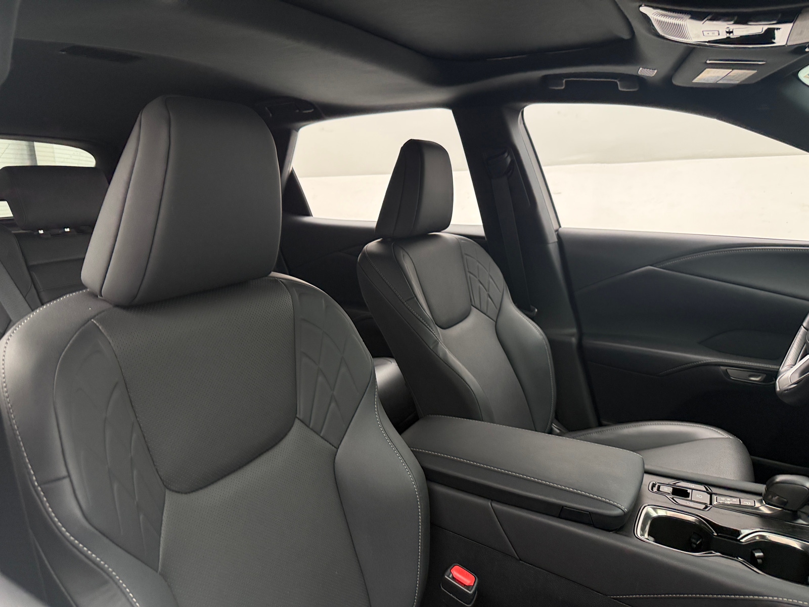 Thumbnail: 2024 Lexus RX - 2