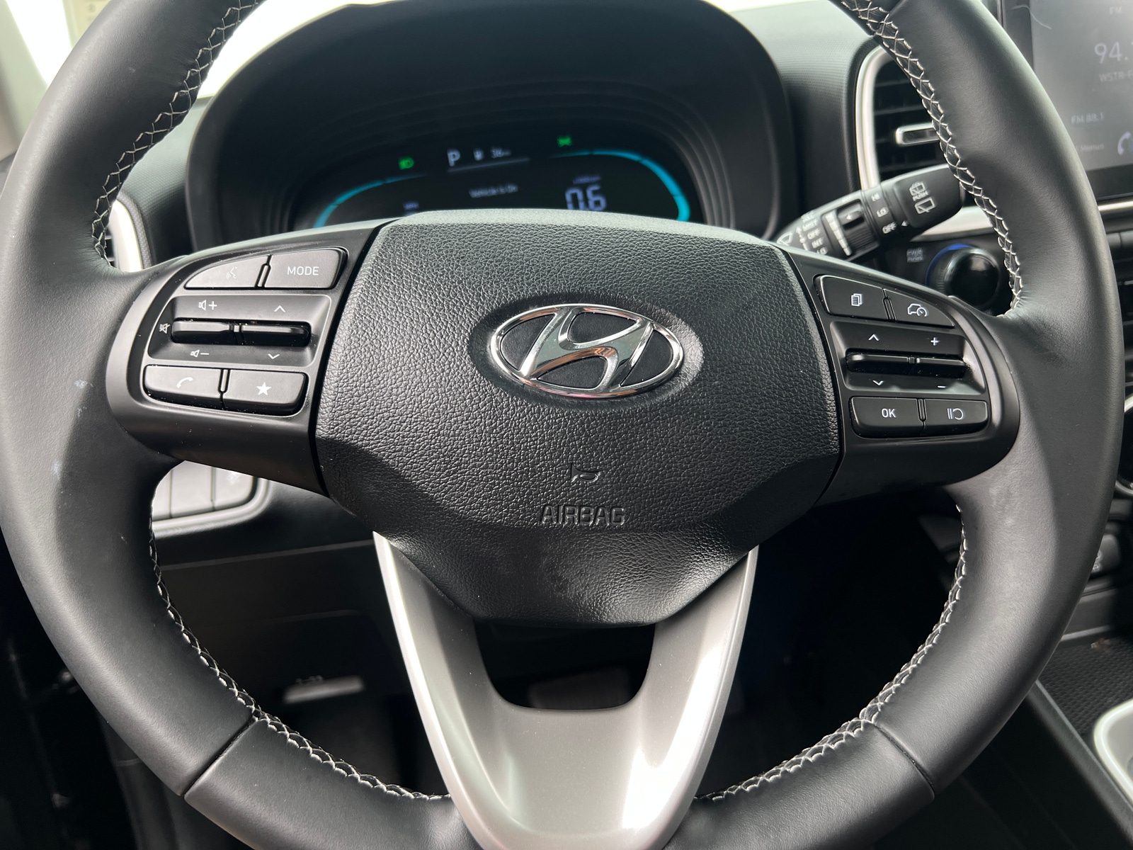 Thumbnail: 2024 Hyundai Venue - 5