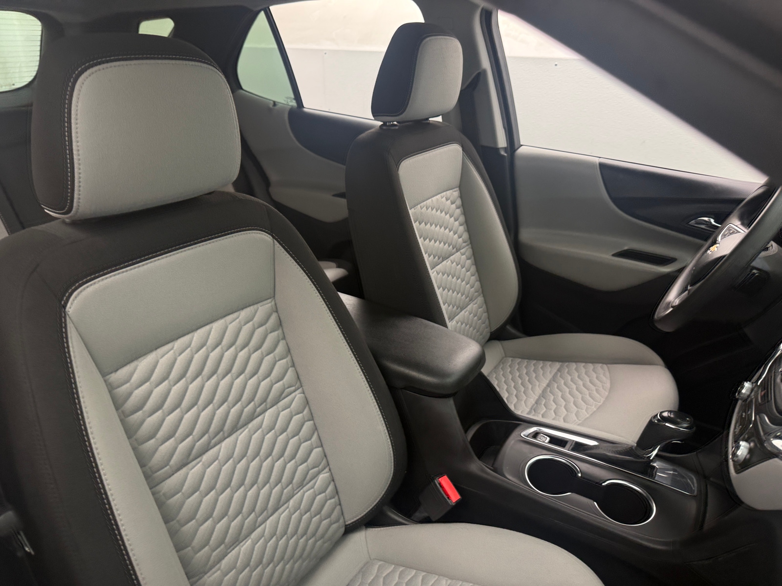 Thumbnail: 2021 Chevrolet Equinox - 2
