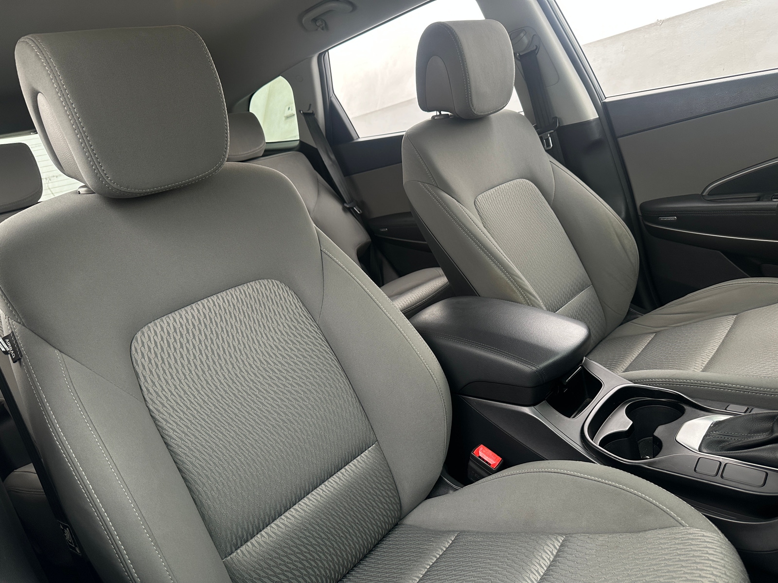 Thumbnail: 2017 Hyundai Santa Fe - 2
