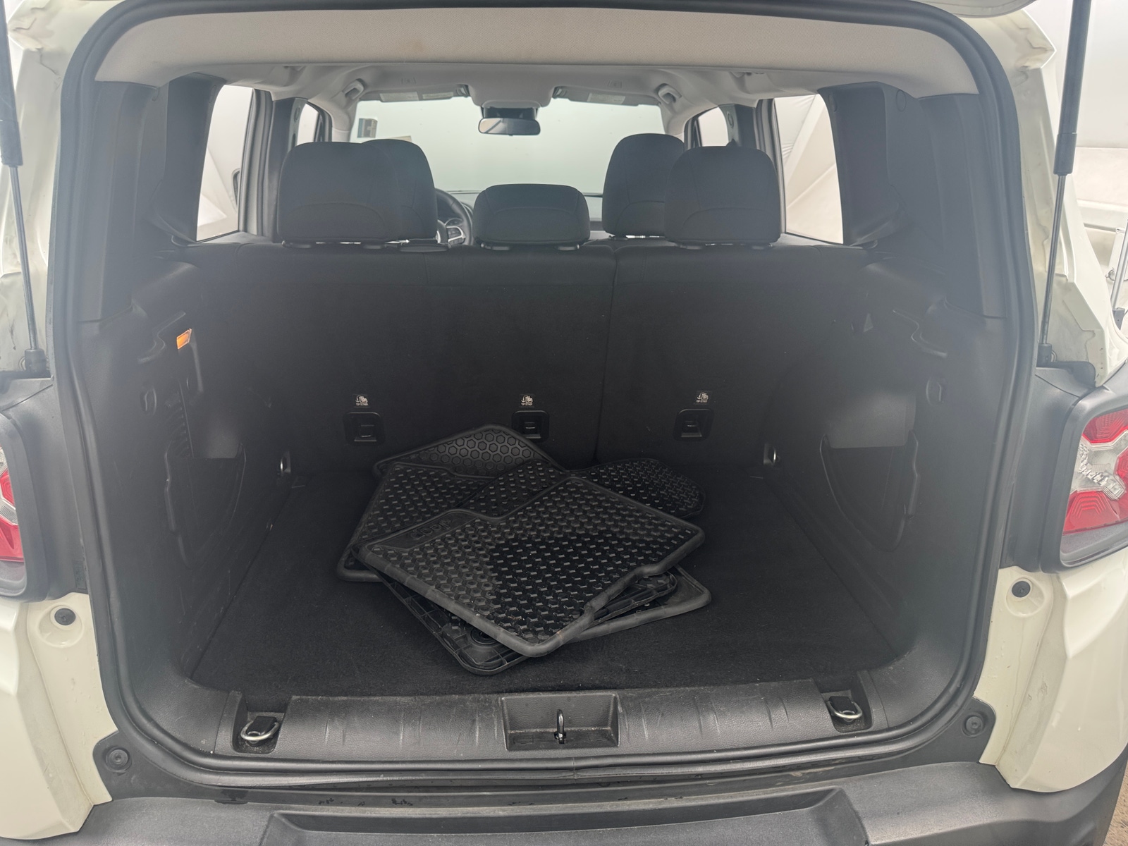 Thumbnail: 2023 Jeep Renegade - 7