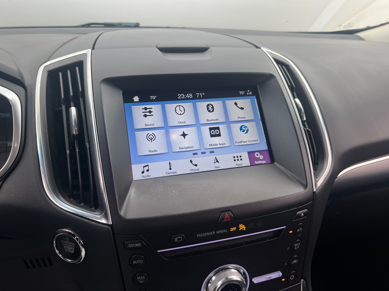 Thumbnail: 2019 Ford Edge - 3