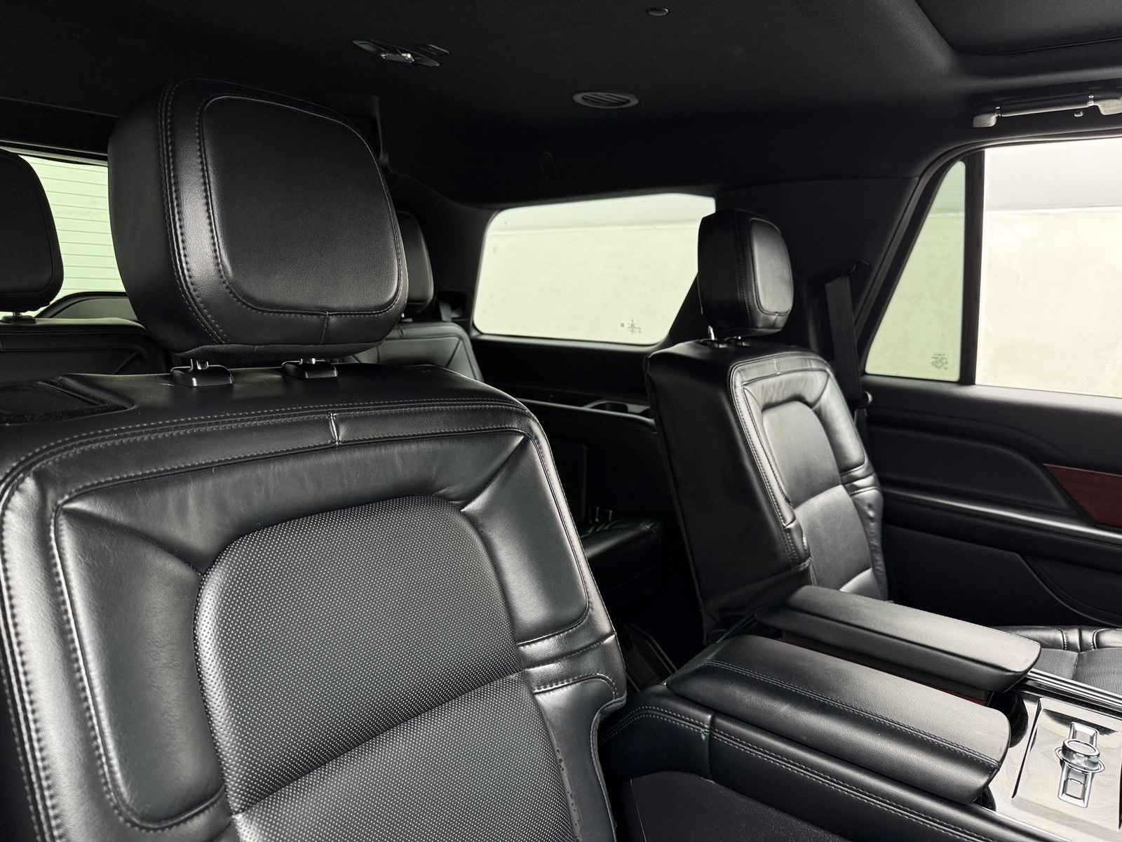 Thumbnail: 2021 Lincoln Navigator - 6