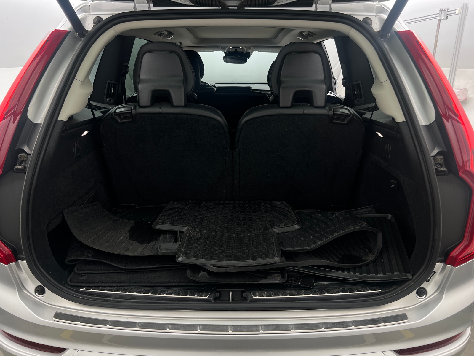 Thumbnail: 2021 Volvo XC90 - 6