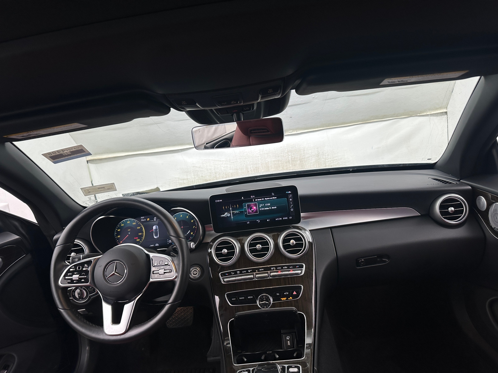 Thumbnail: 2023 Mercedes-Benz C-Class - 2