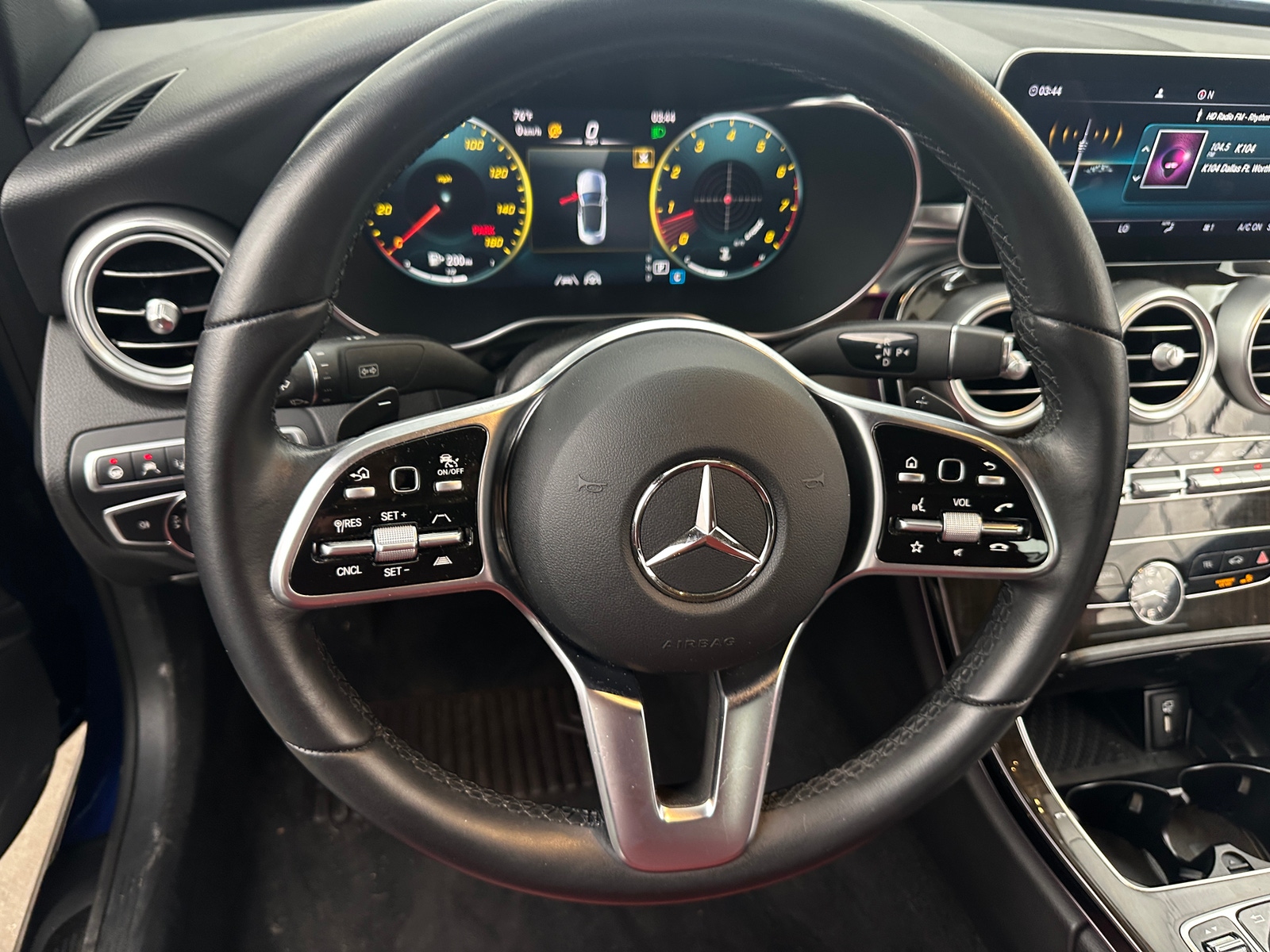 Thumbnail: 2023 Mercedes-Benz C-Class - 4