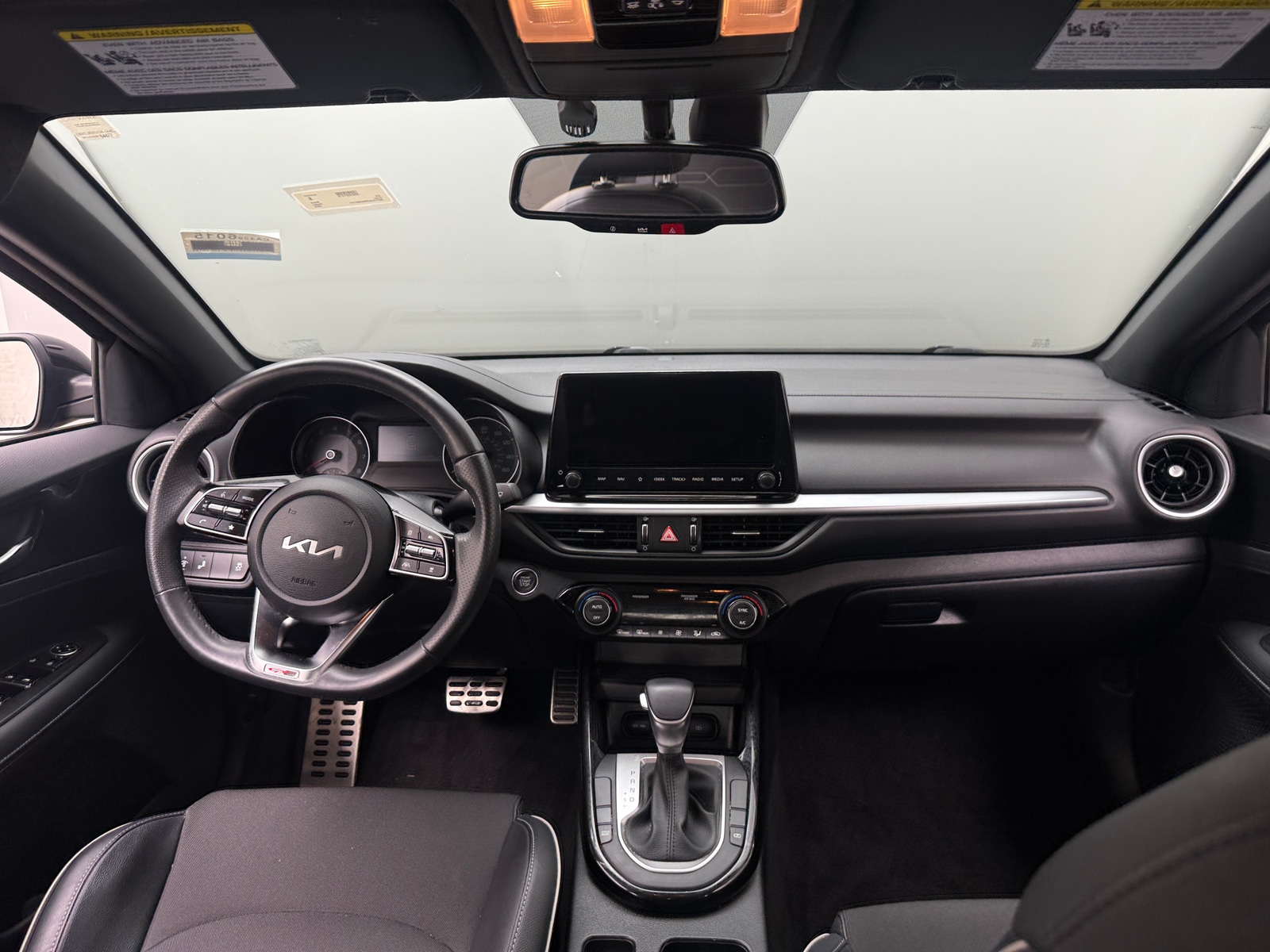 Thumbnail: 2024 Kia Forte - 3