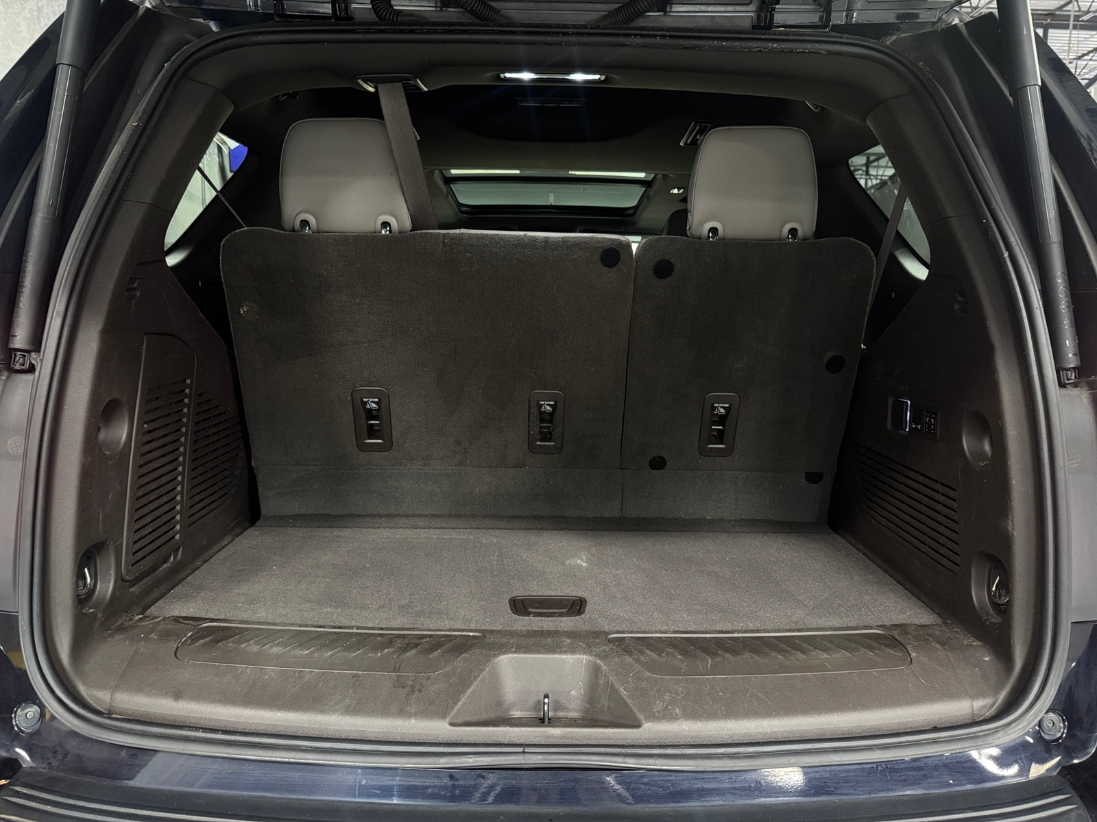 Thumbnail: 2021 Chevrolet Tahoe - 6