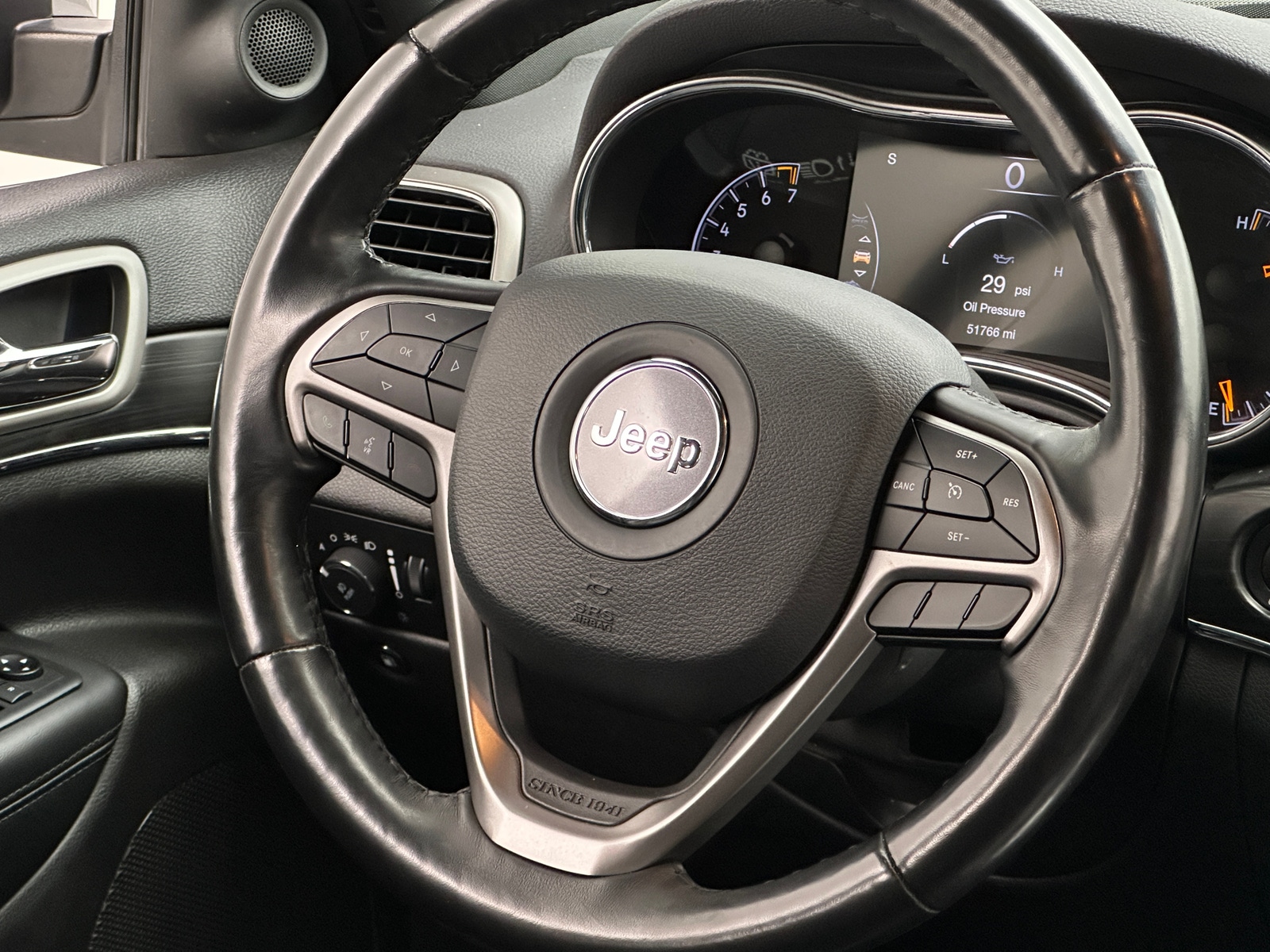 Thumbnail: 2020 Jeep Grand Cherokee - 4