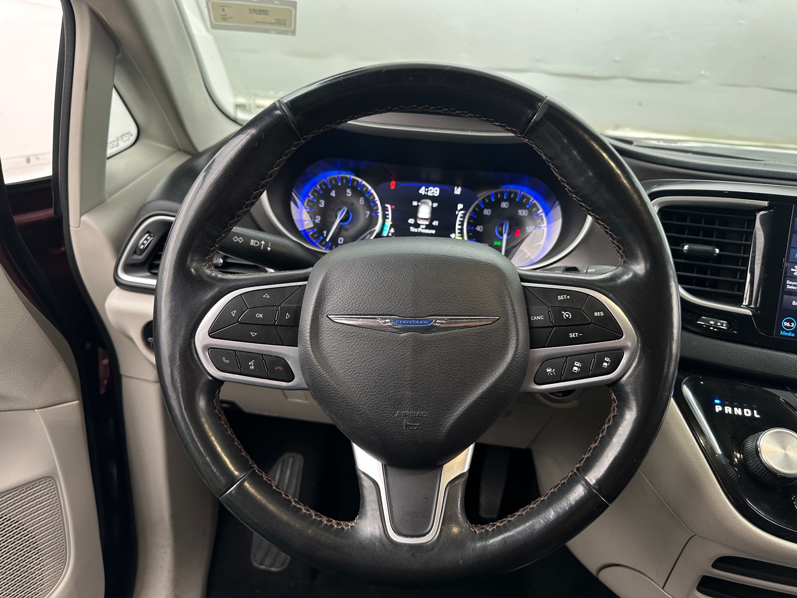 Thumbnail: 2020 Chrysler Pacifica - 4