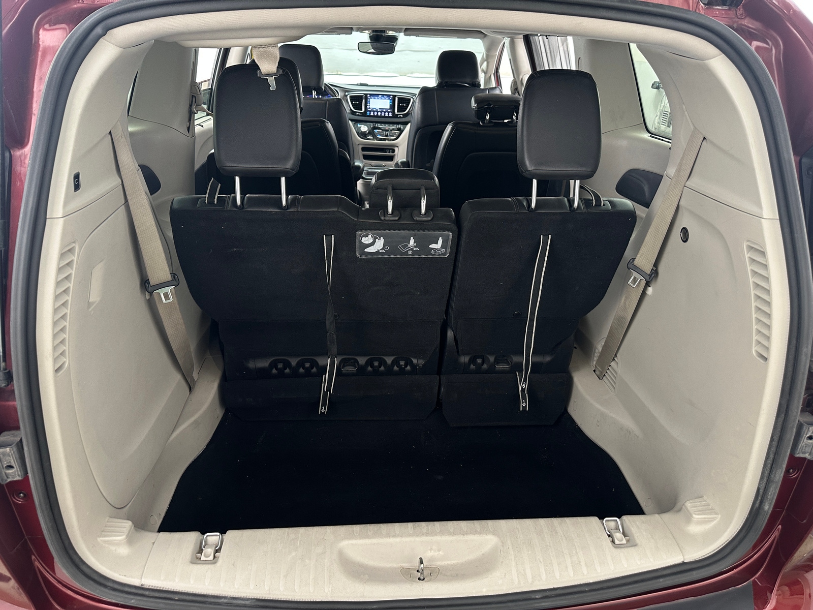 Thumbnail: 2020 Chrysler Pacifica - 6