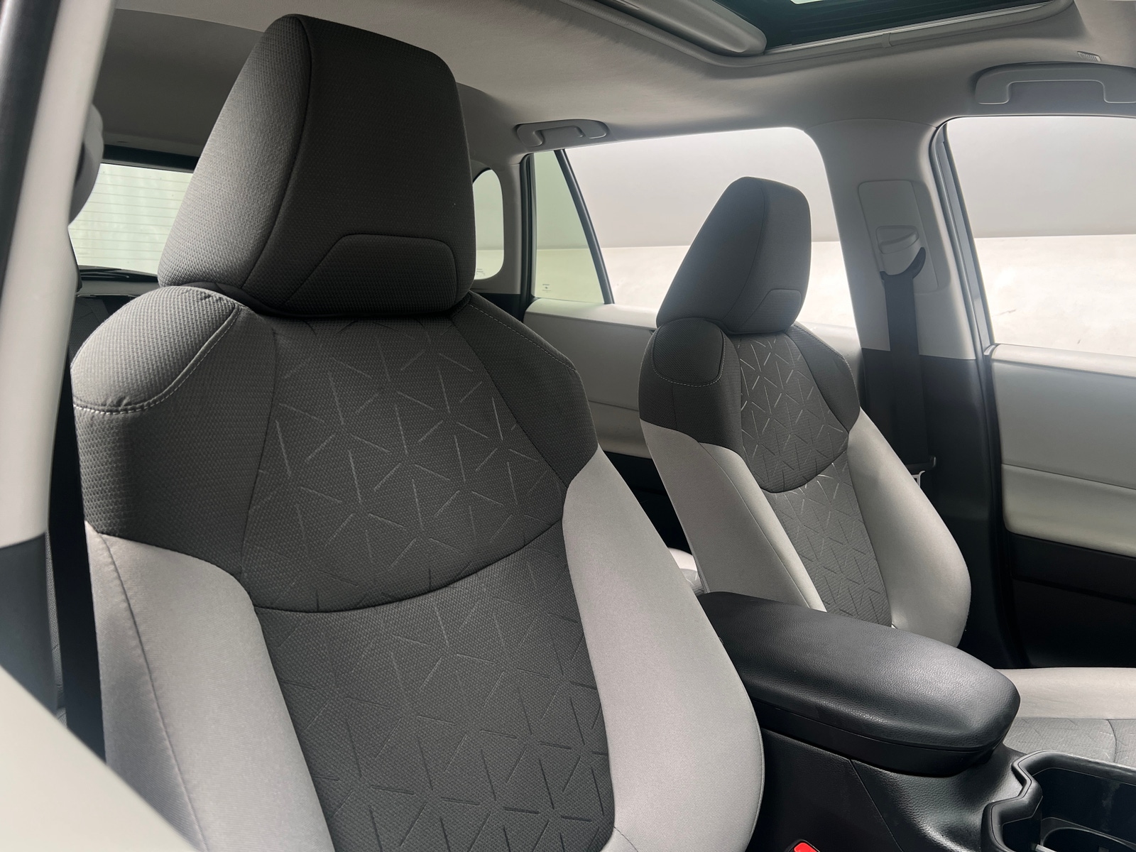Thumbnail: 2025 Toyota RAV4 - 2