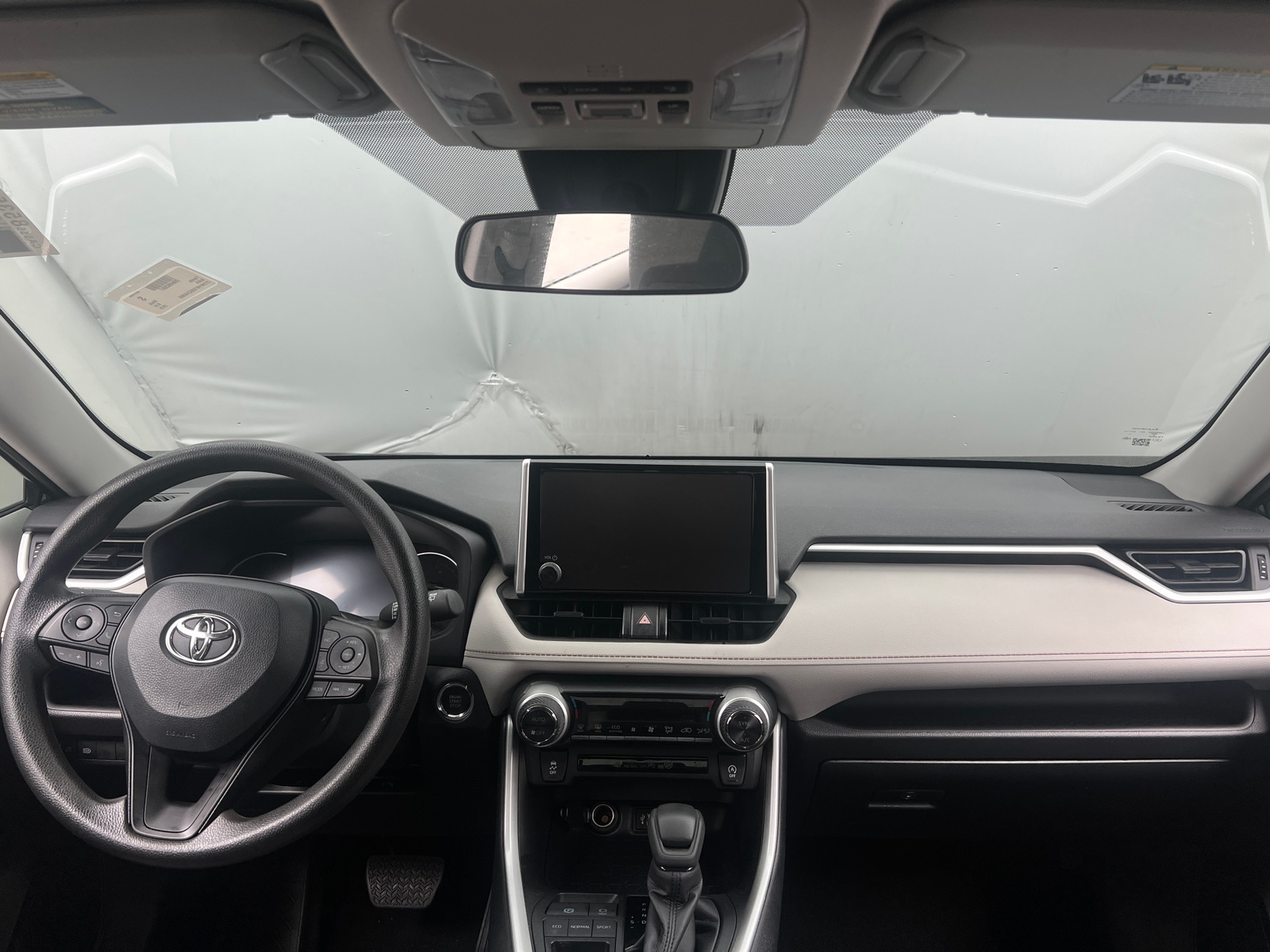 Thumbnail: 2025 Toyota RAV4 - 3