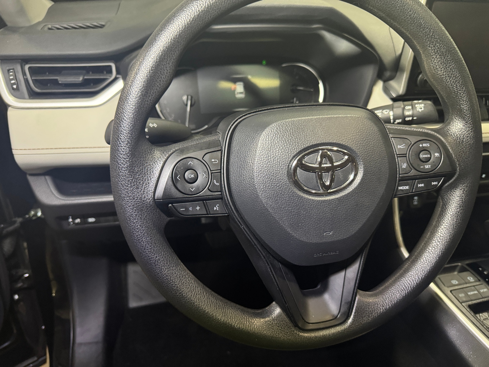 Thumbnail: 2025 Toyota RAV4 - 5