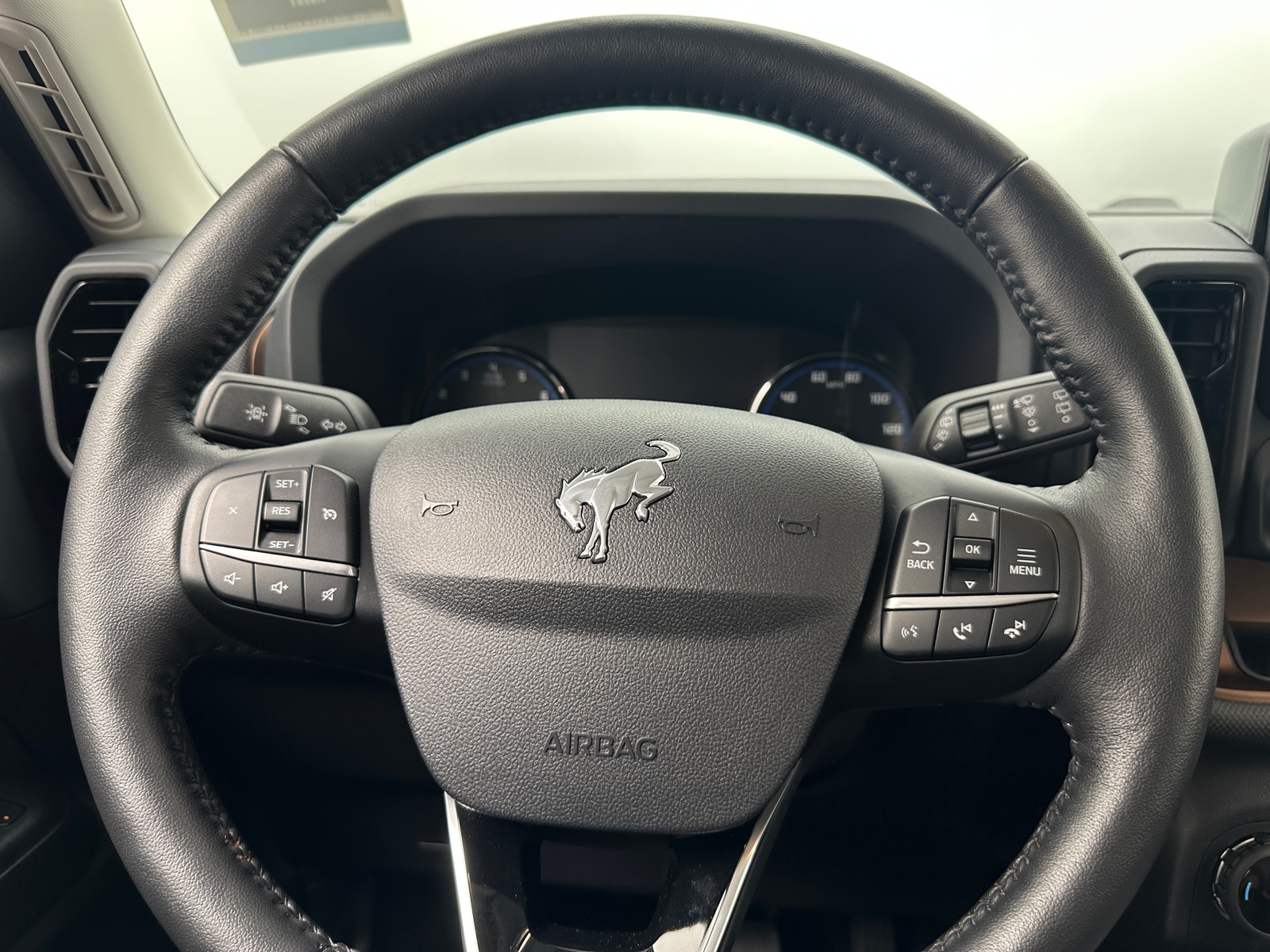 Thumbnail: 2023 Ford Bronco Sport - 4