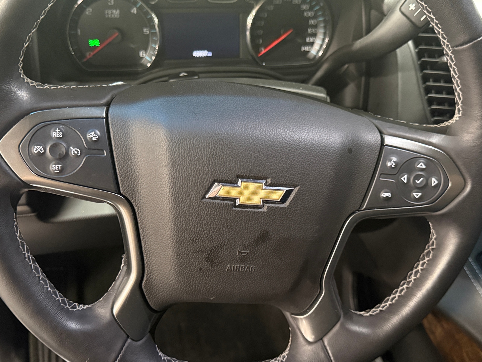 Thumbnail: 2017 Chevrolet Suburban - 4