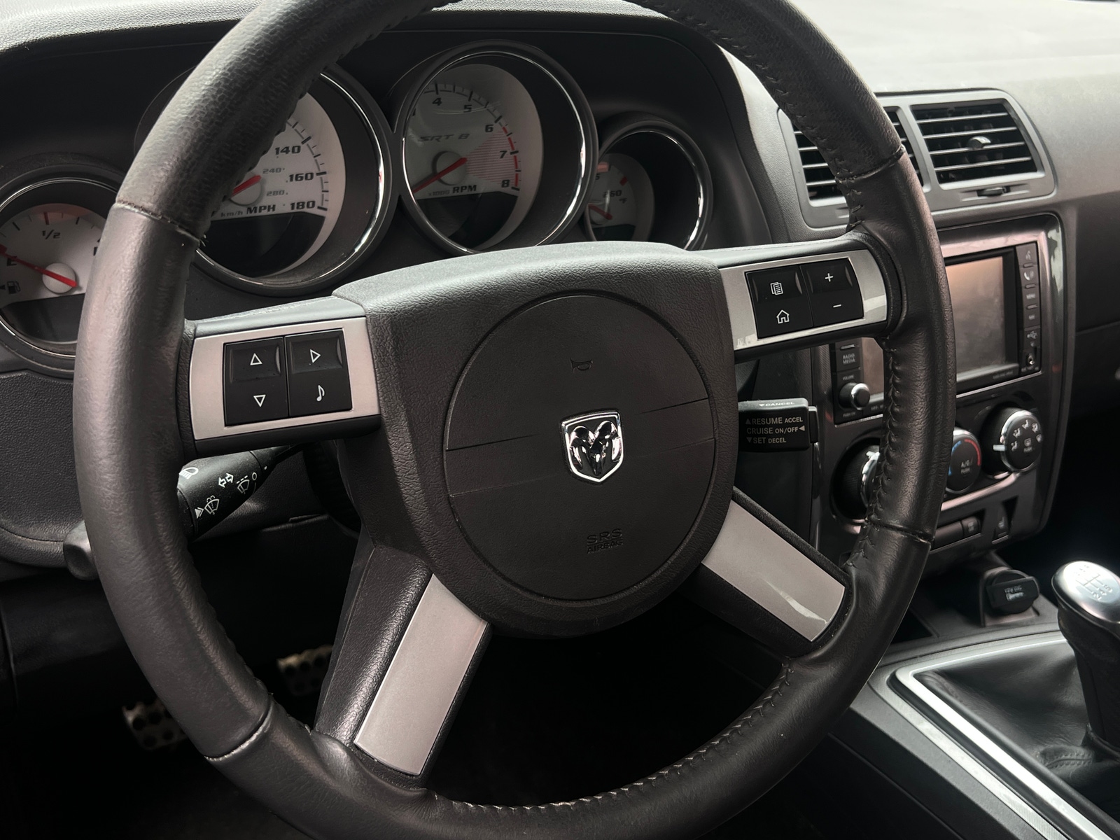 Thumbnail: 2010 Dodge Challenger - 3