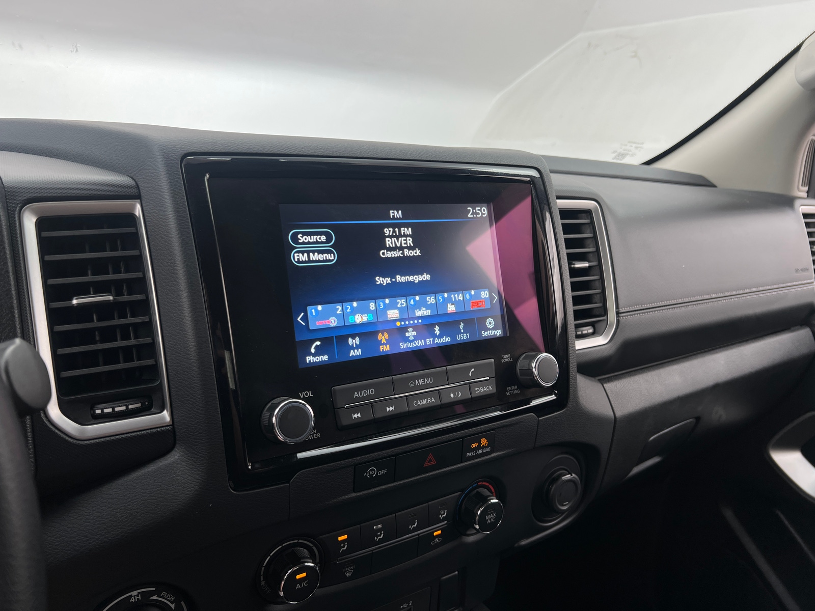Thumbnail: 2023 Nissan Frontier - 4