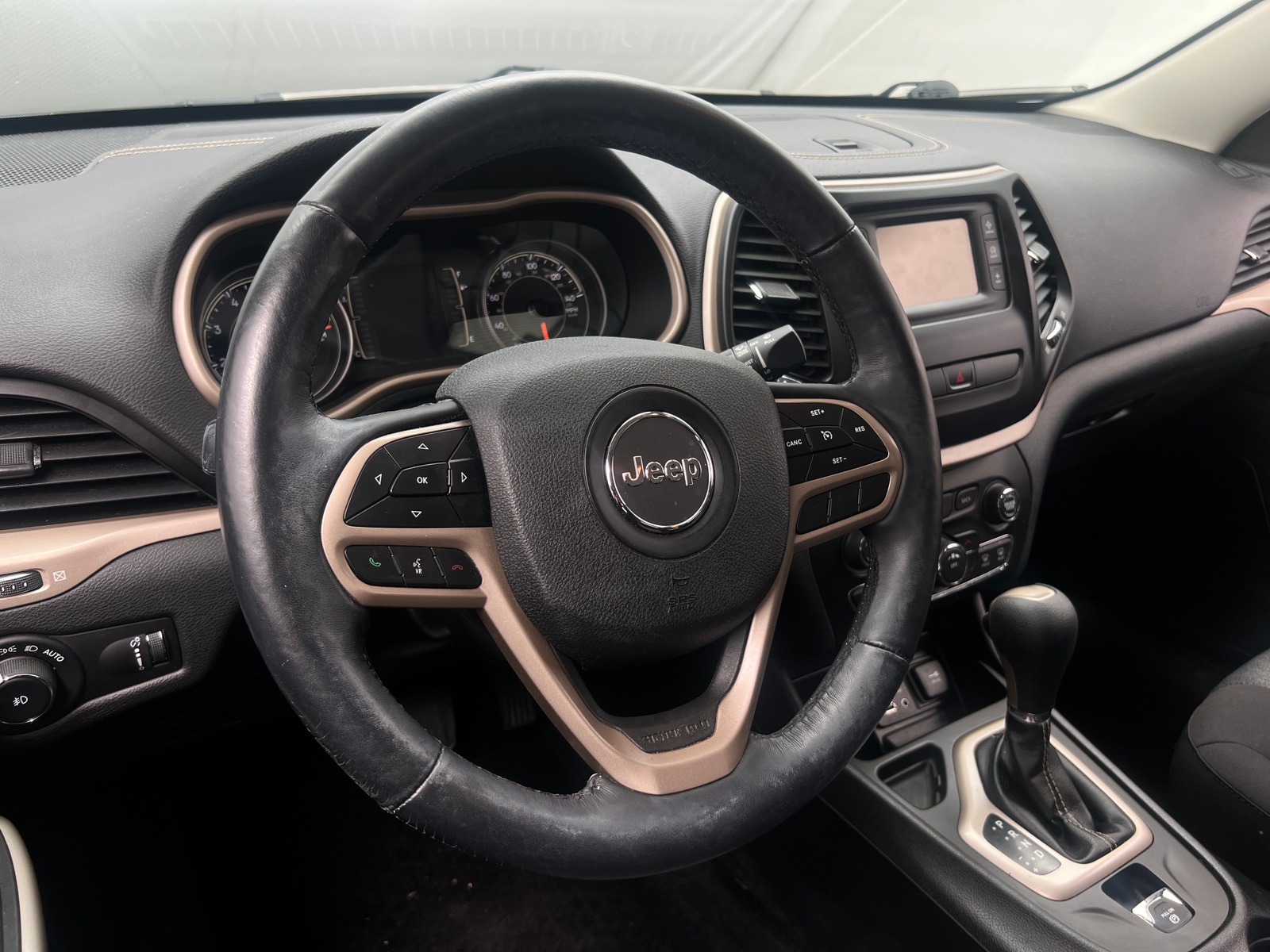 Thumbnail: 2018 Jeep Cherokee - 5