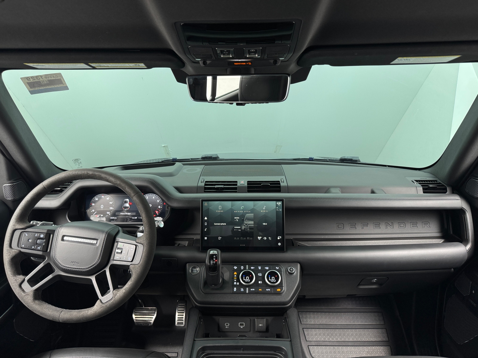 Thumbnail: 2024 Land Rover Defender - 3