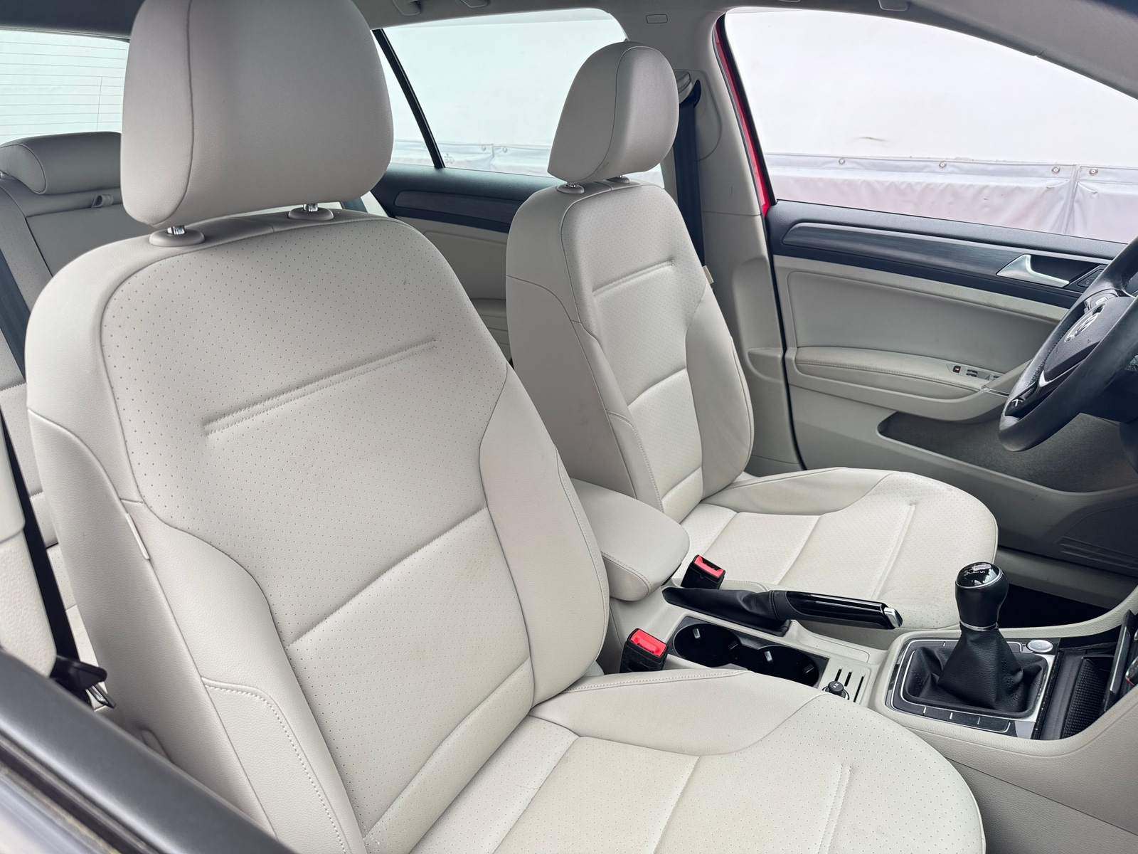 Thumbnail: 2019 Volkswagen Golf - 2
