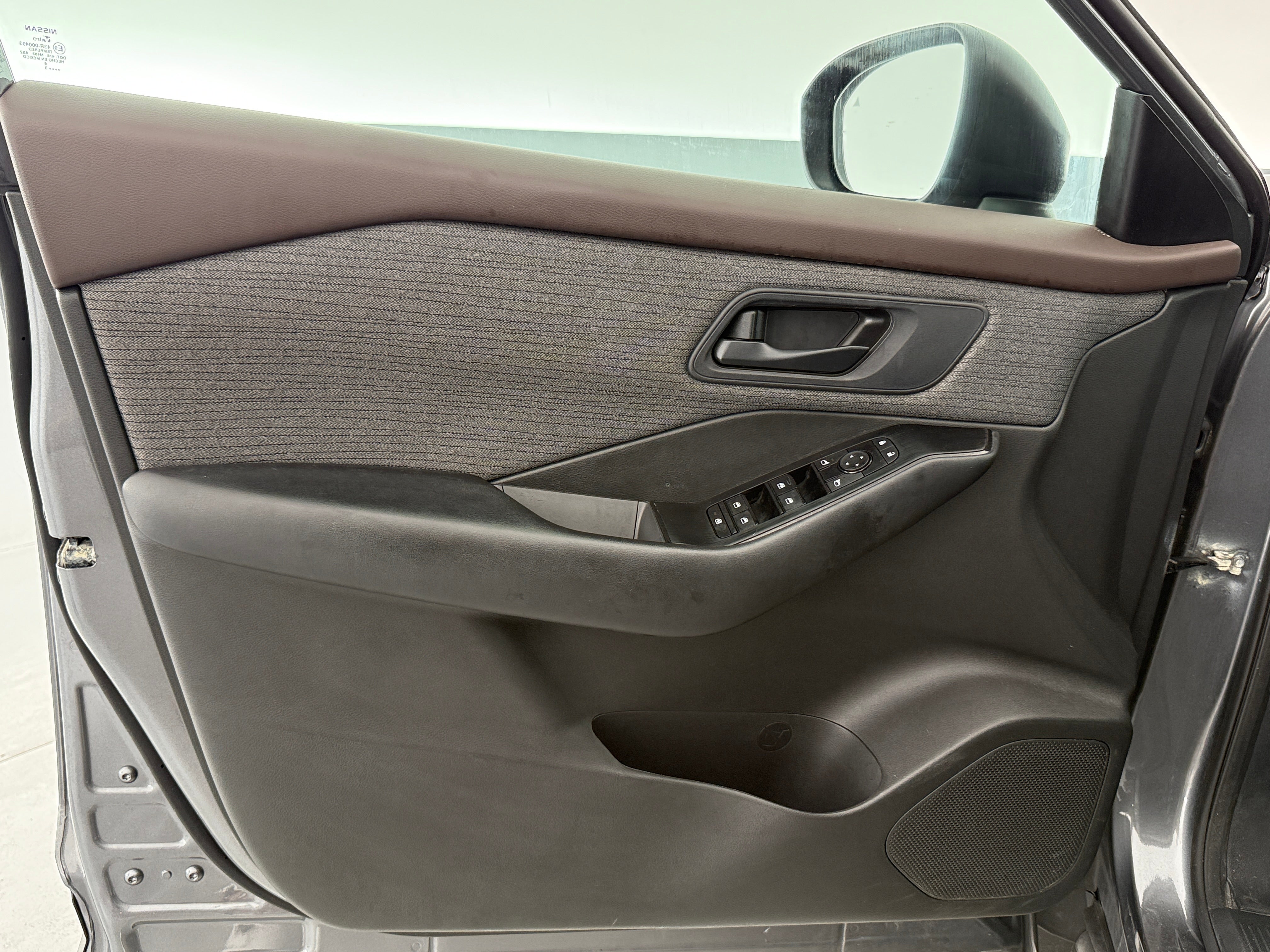 2023 Nissan Rogue S - Photo 8
