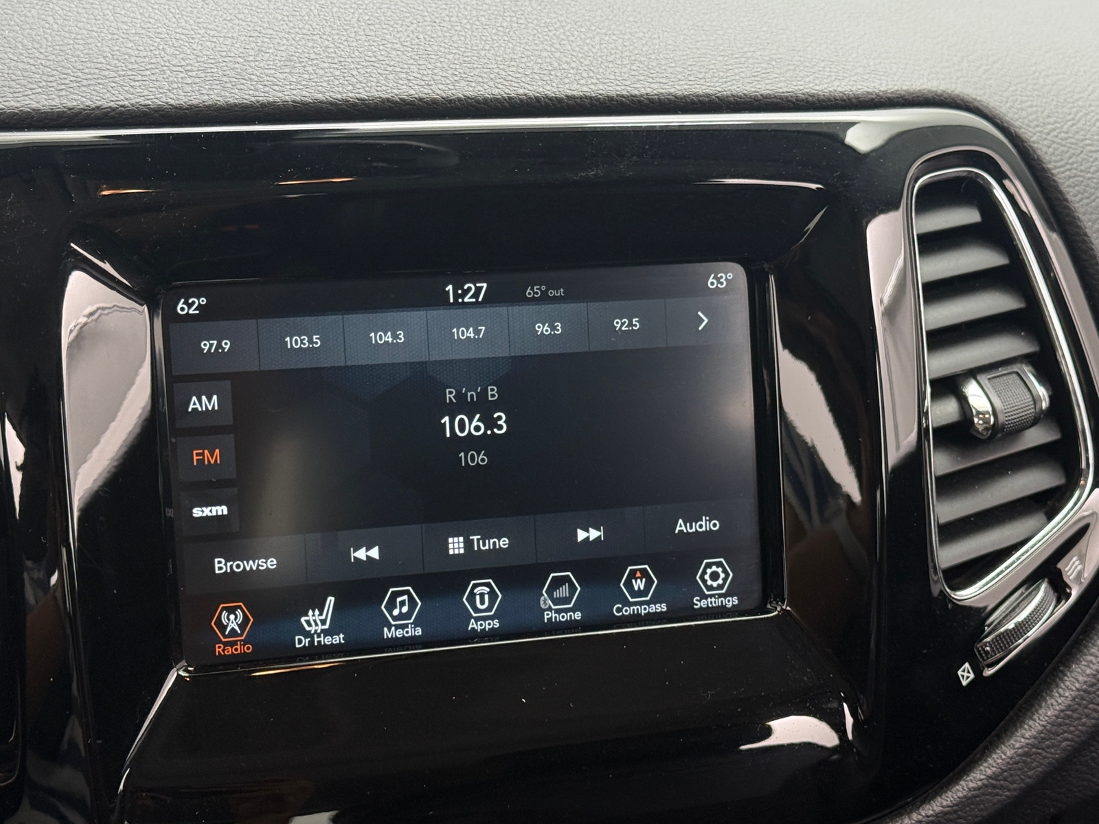 Thumbnail: 2018 Jeep Compass - 4