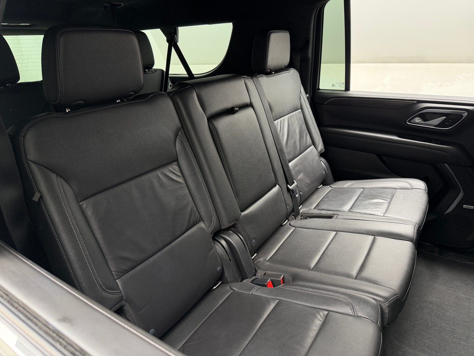 Thumbnail: 2022 Chevrolet Suburban - 5
