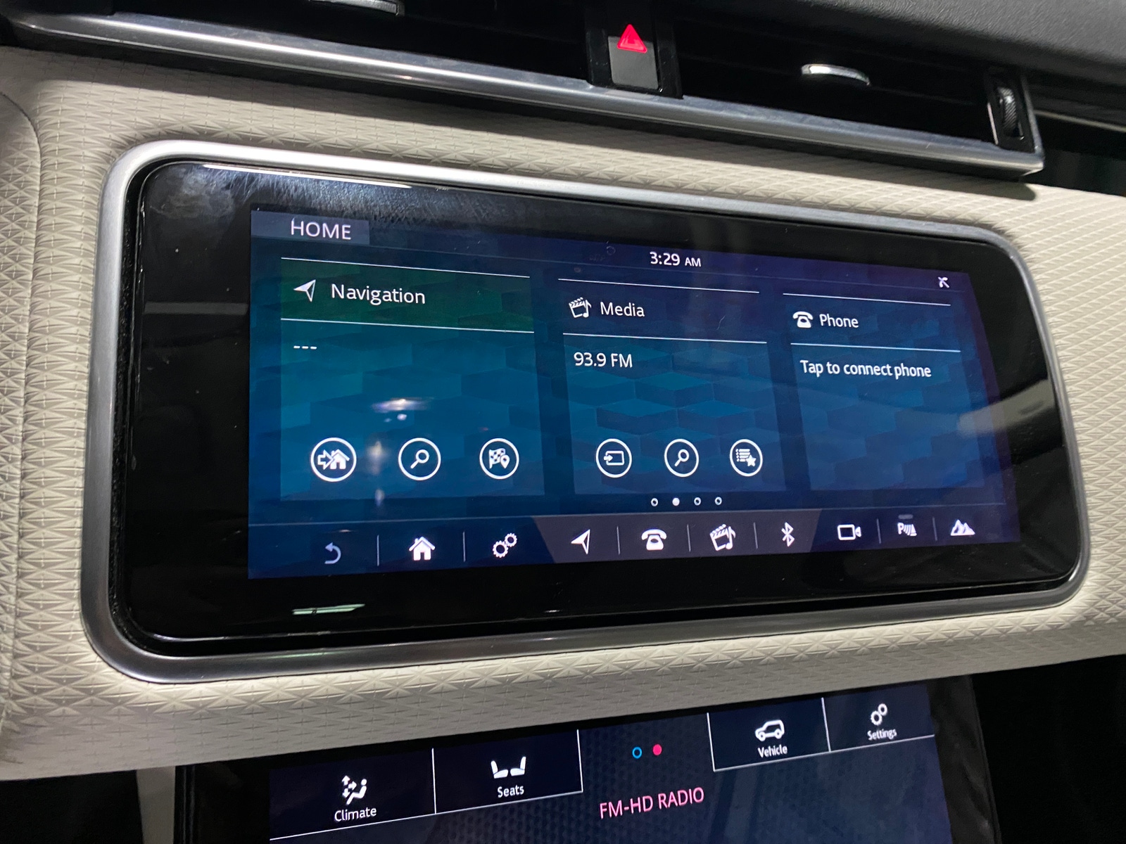 Thumbnail: 2020 Land Rover Range Rover Velar - 3