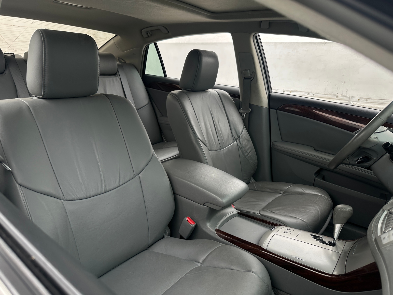 Thumbnail: 2010 Toyota Avalon - 2
