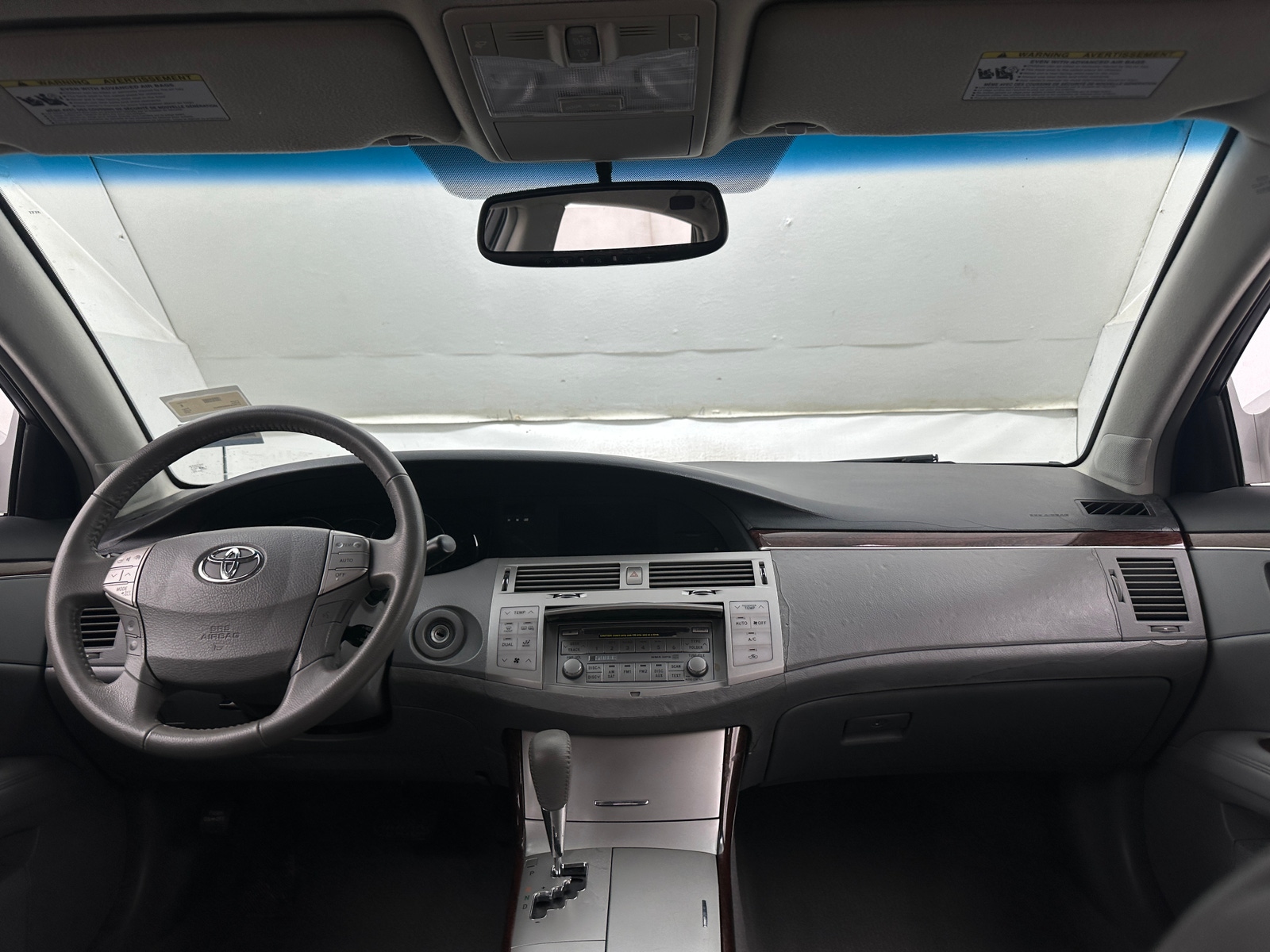 Thumbnail: 2010 Toyota Avalon - 3