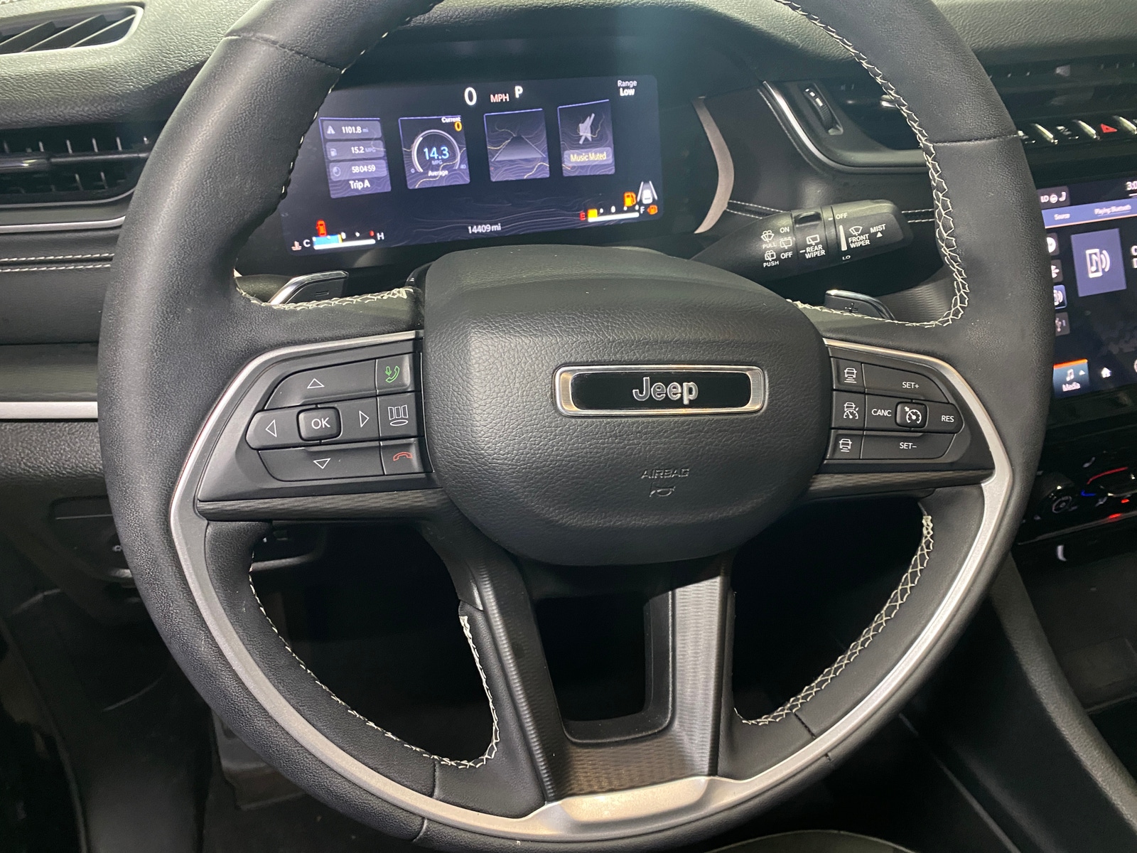 Thumbnail: 2023 Jeep Grand Cherokee - 4